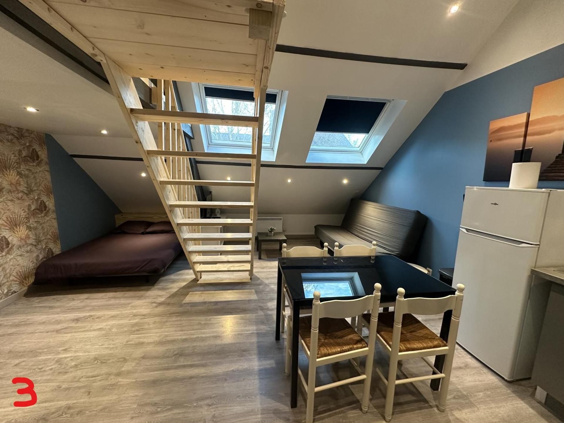 Studio - Split Level