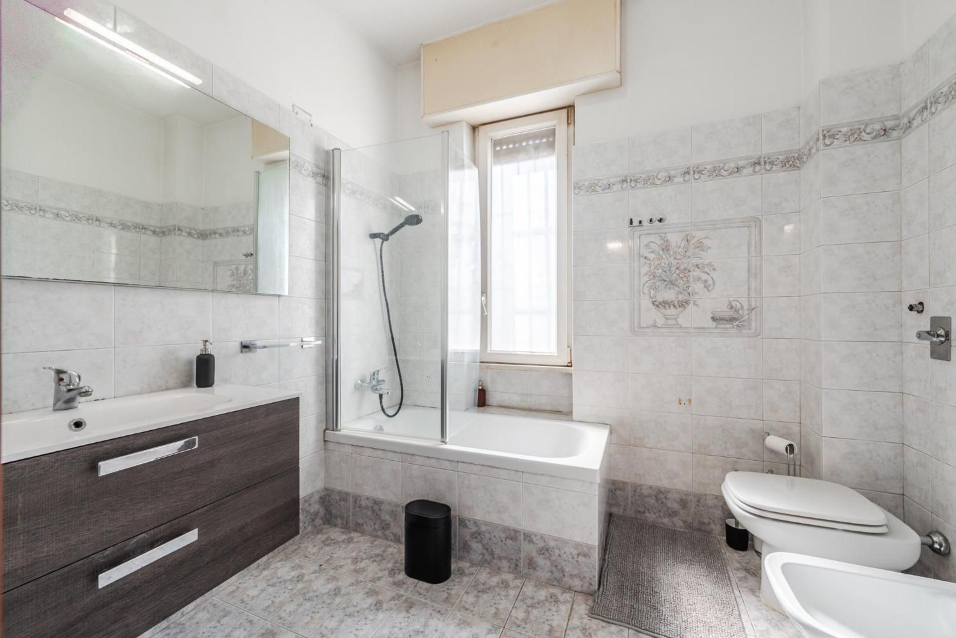 Superior One-Bedroom Apartment with Balcony