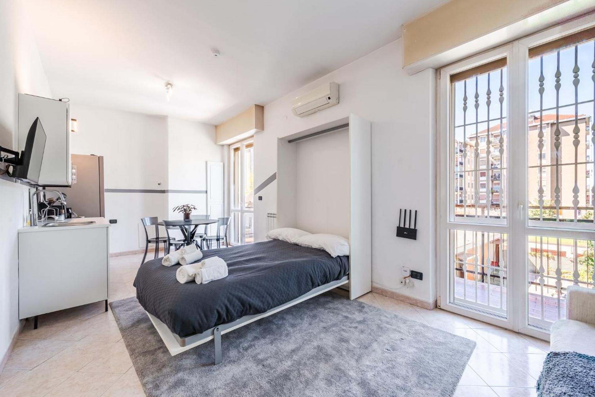 Superior One-Bedroom Apartment with Balcony