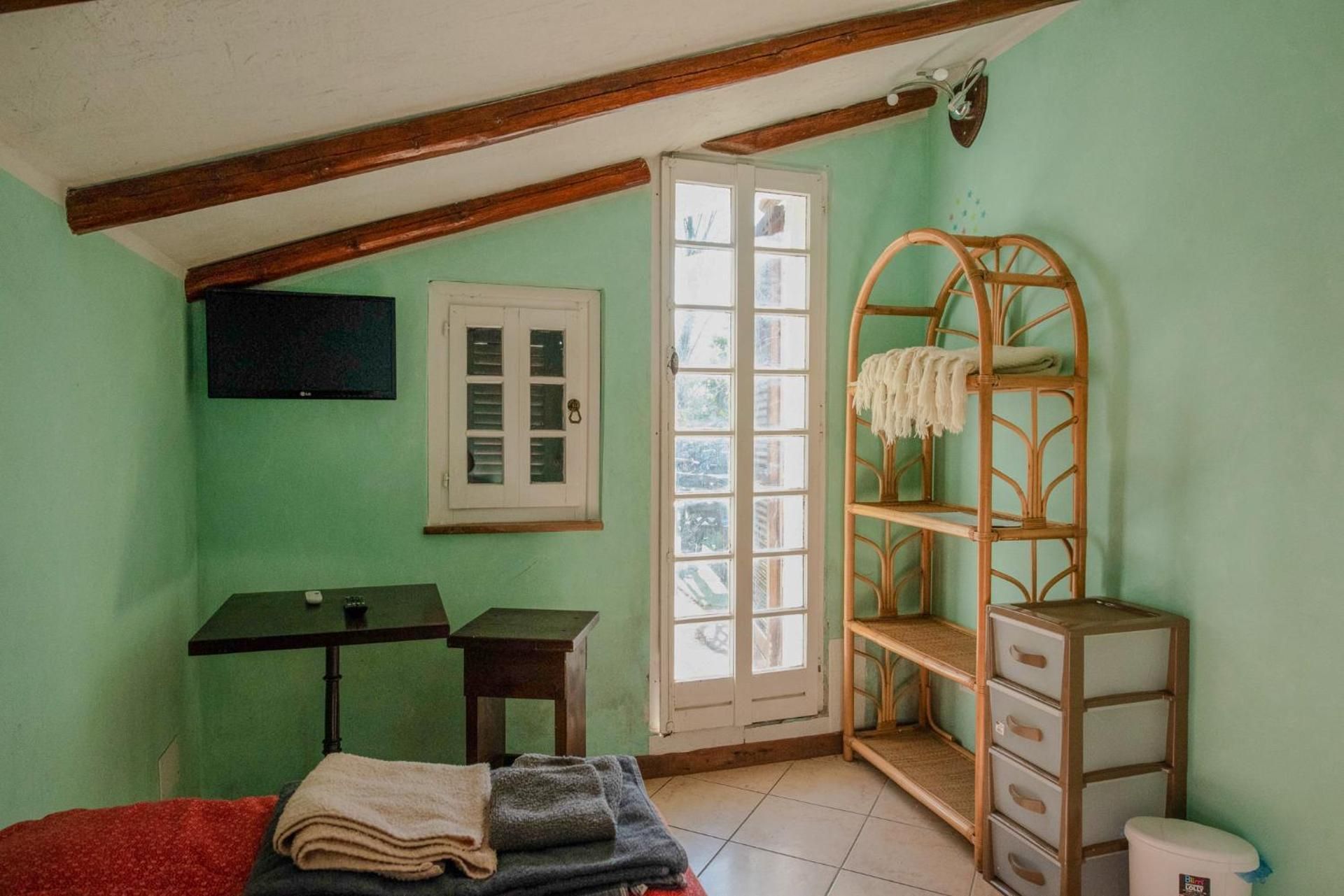Three-Bedroom Apartment with Mountain View