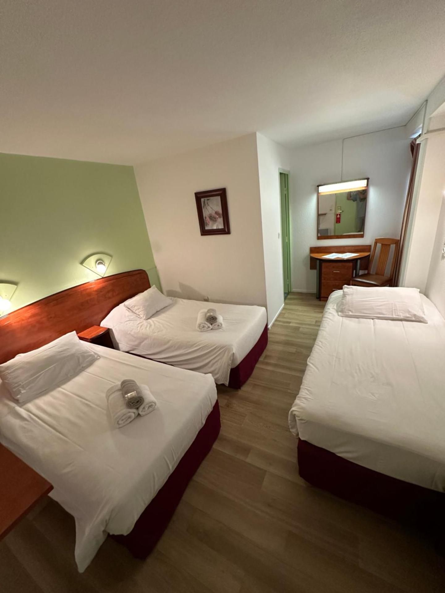 Triple Room
