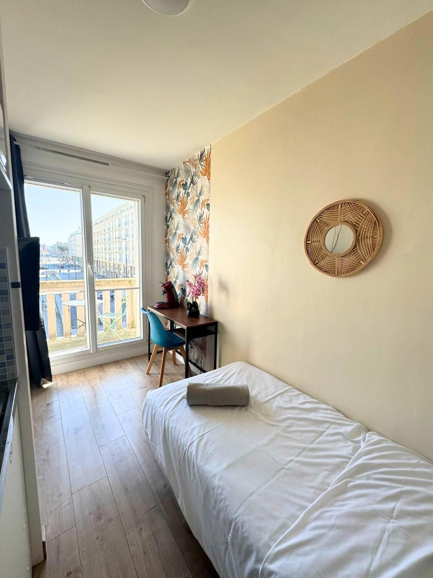 Studio with Balcony