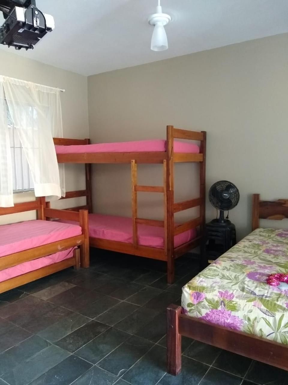 Chalet (6 Adults)