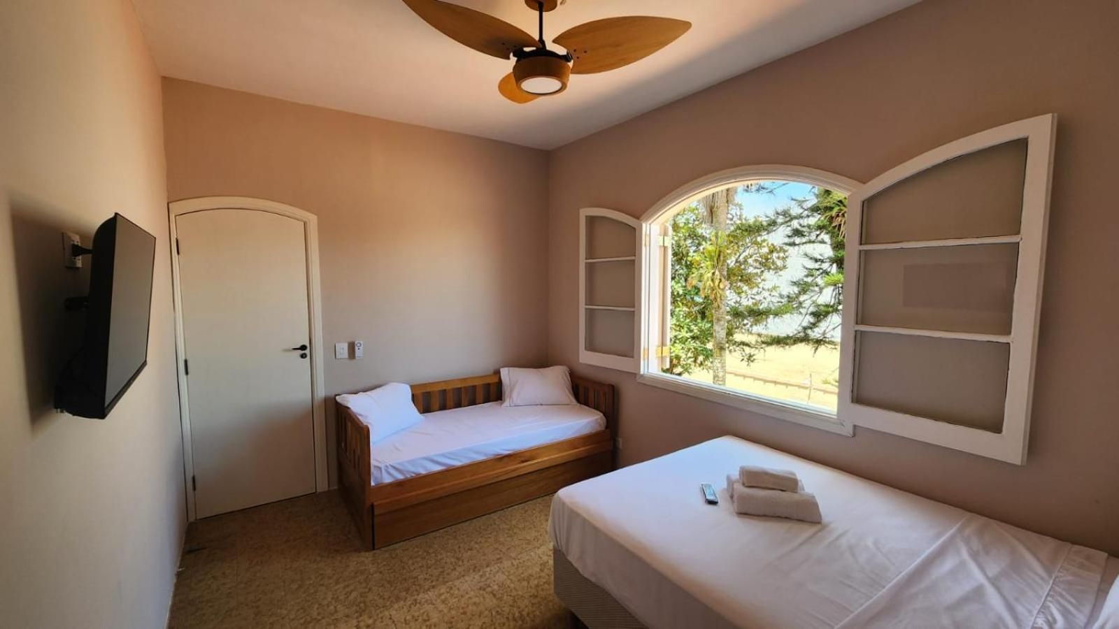 Suite with Garden View