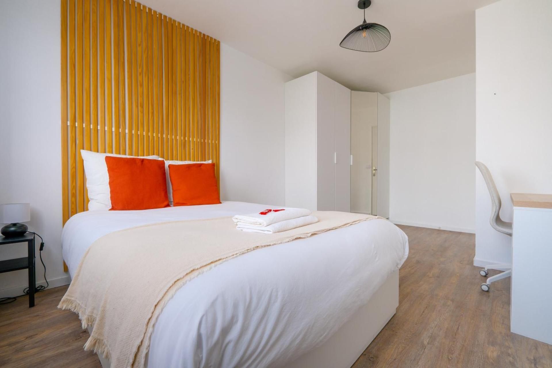 Queen Room with Shared Bathroom