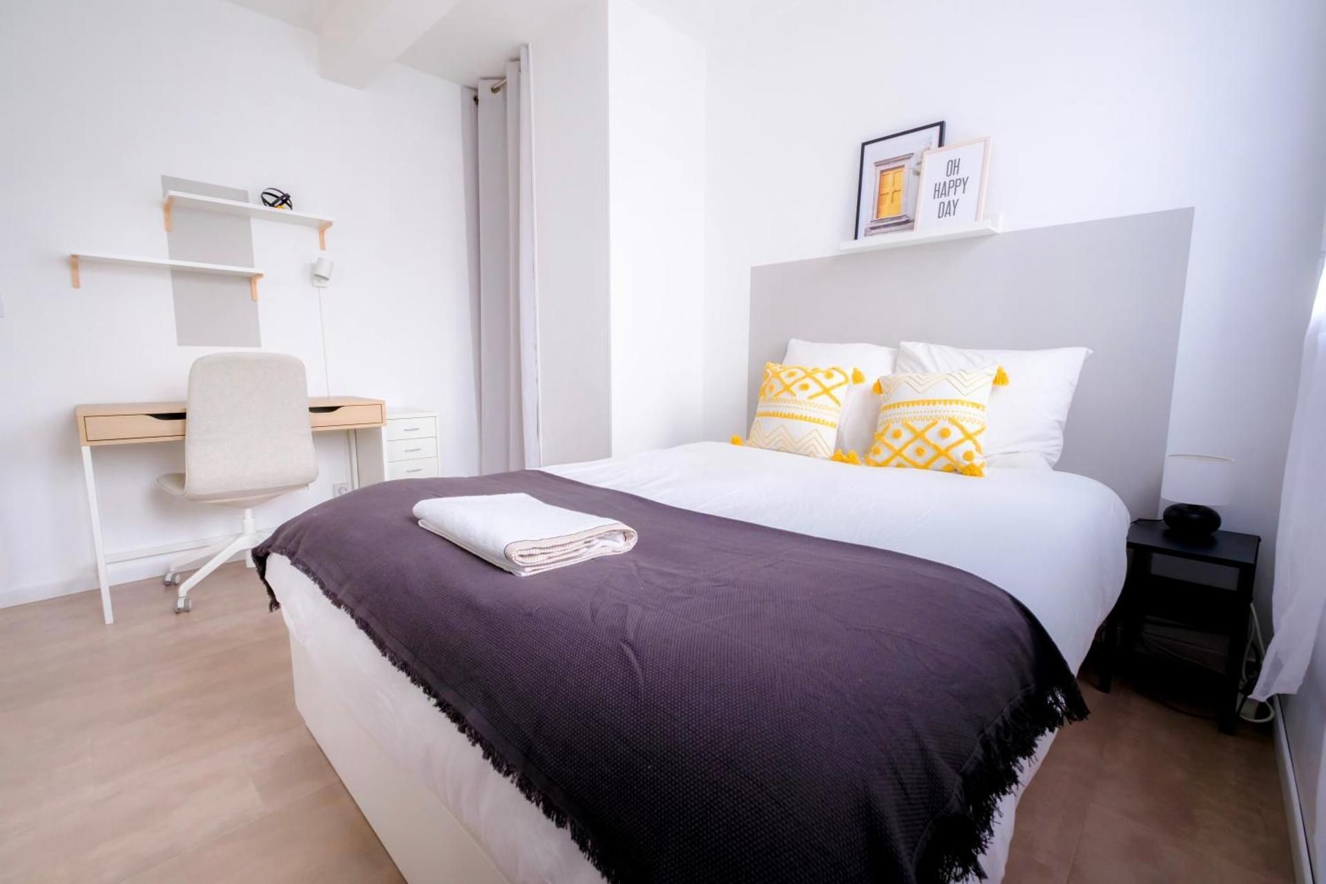 Double Room with Shared Toilet