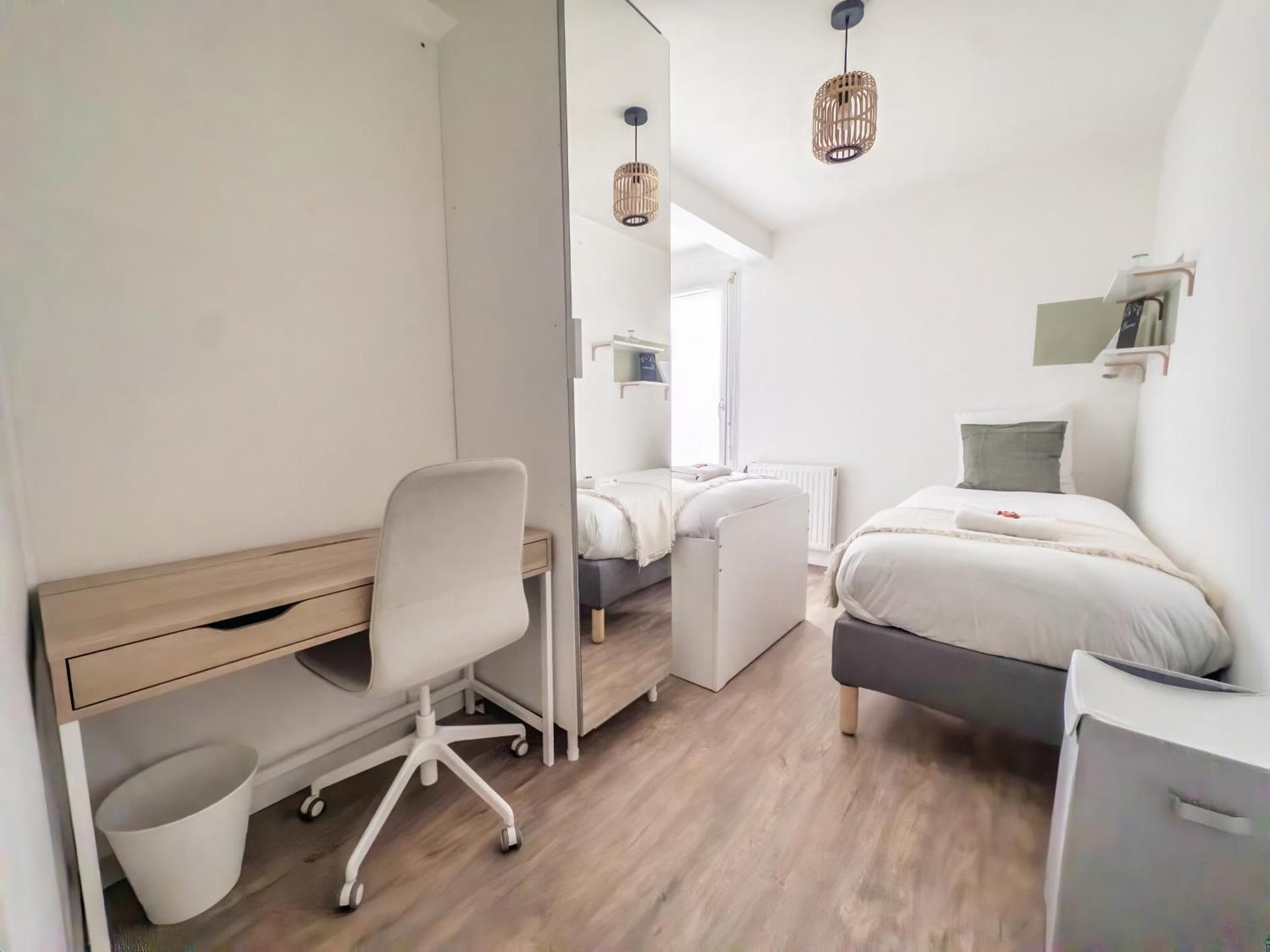 Twin Room with Shared Bathroom