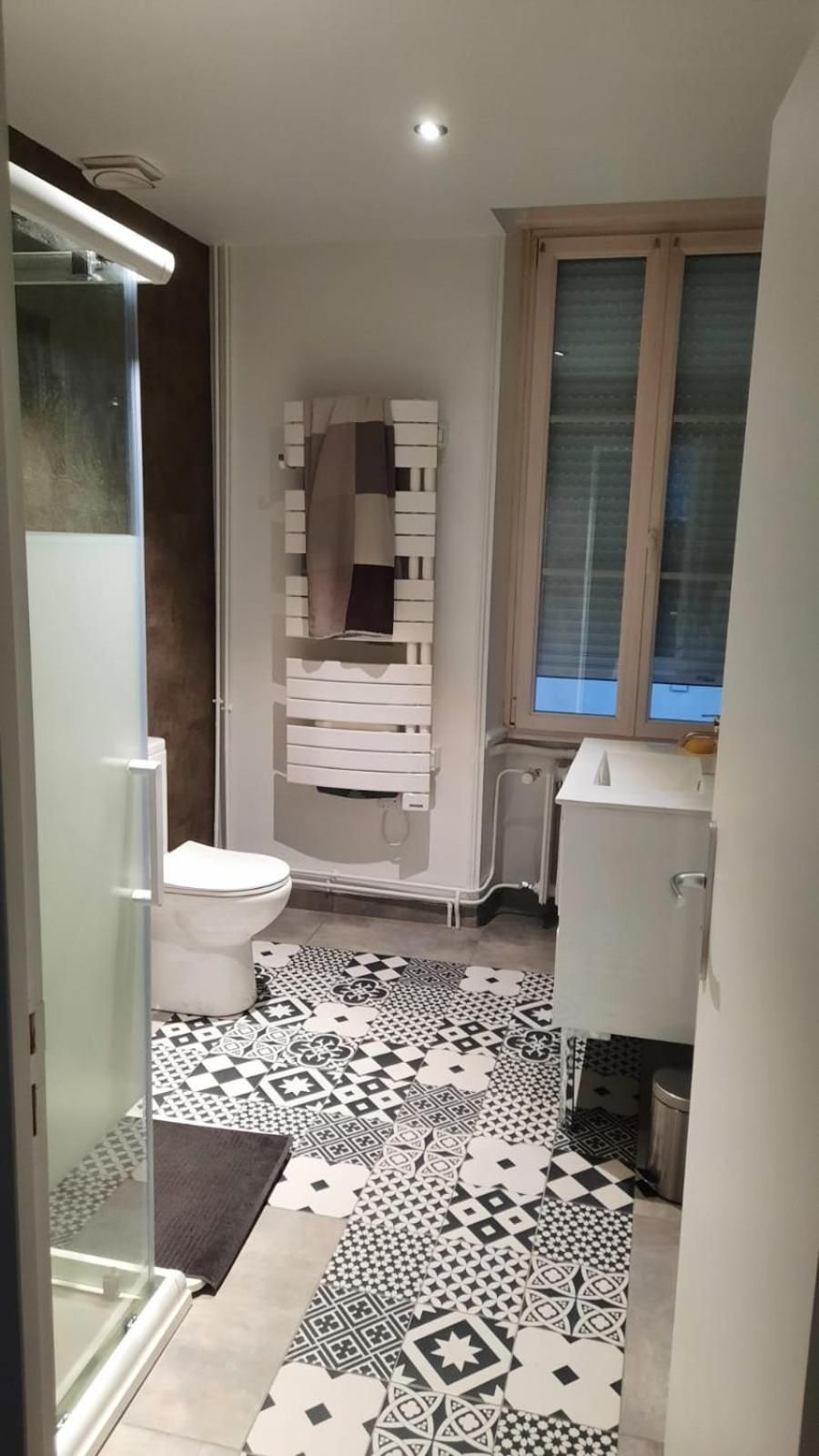 Double Room with Shared Bathroom