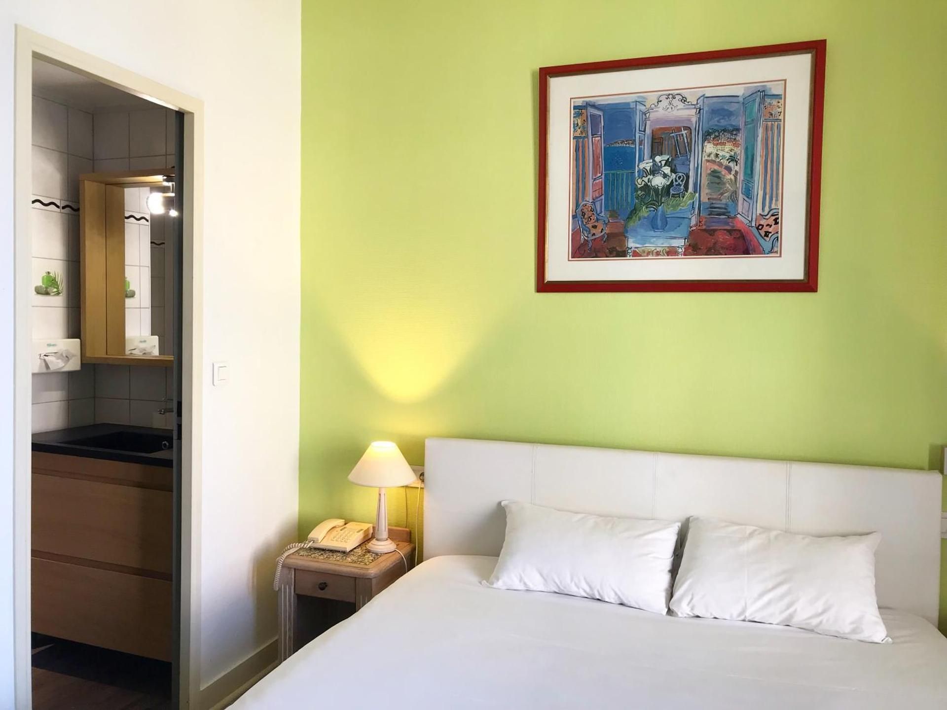 Queen Room