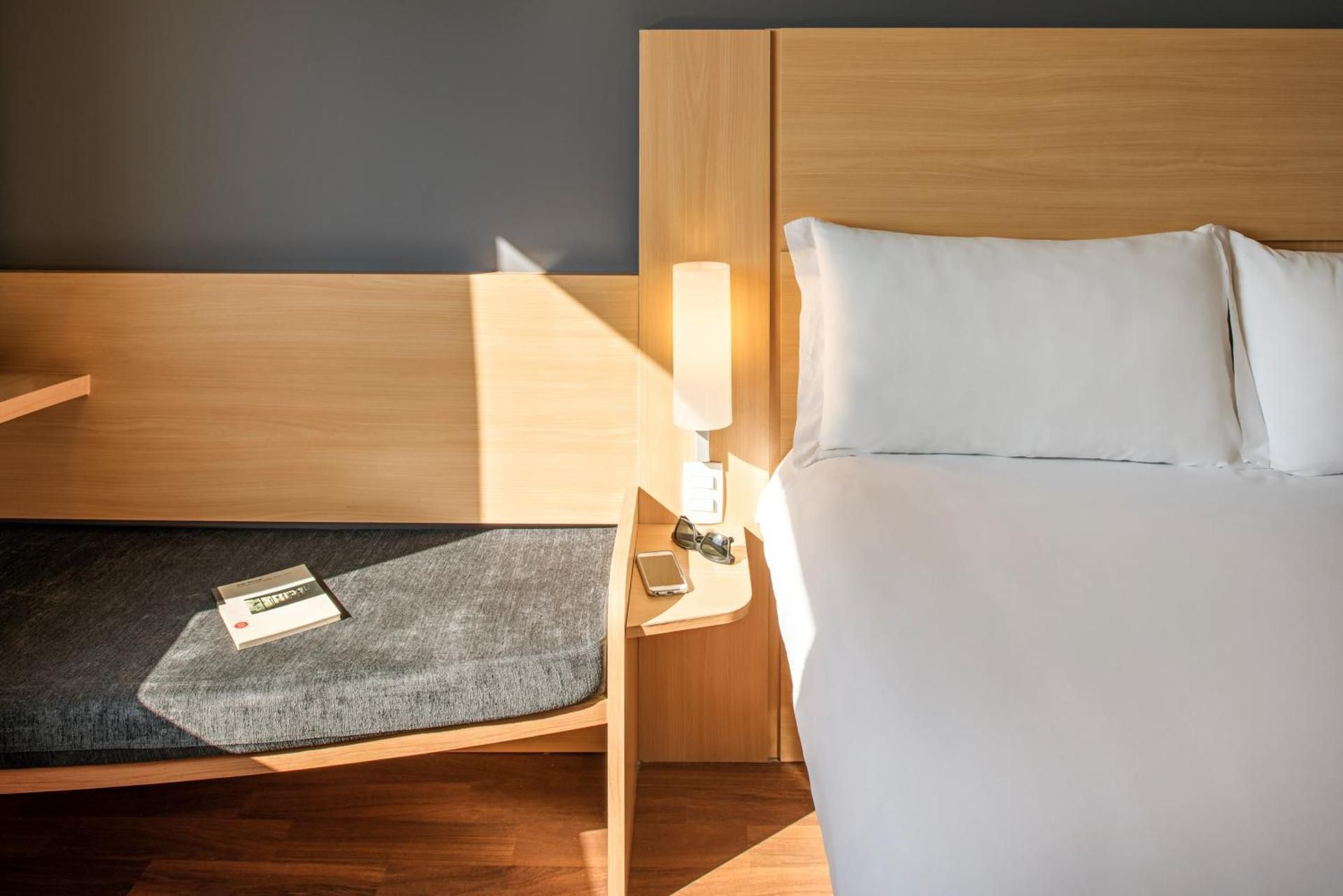 Standard Room with 2 Single Beds