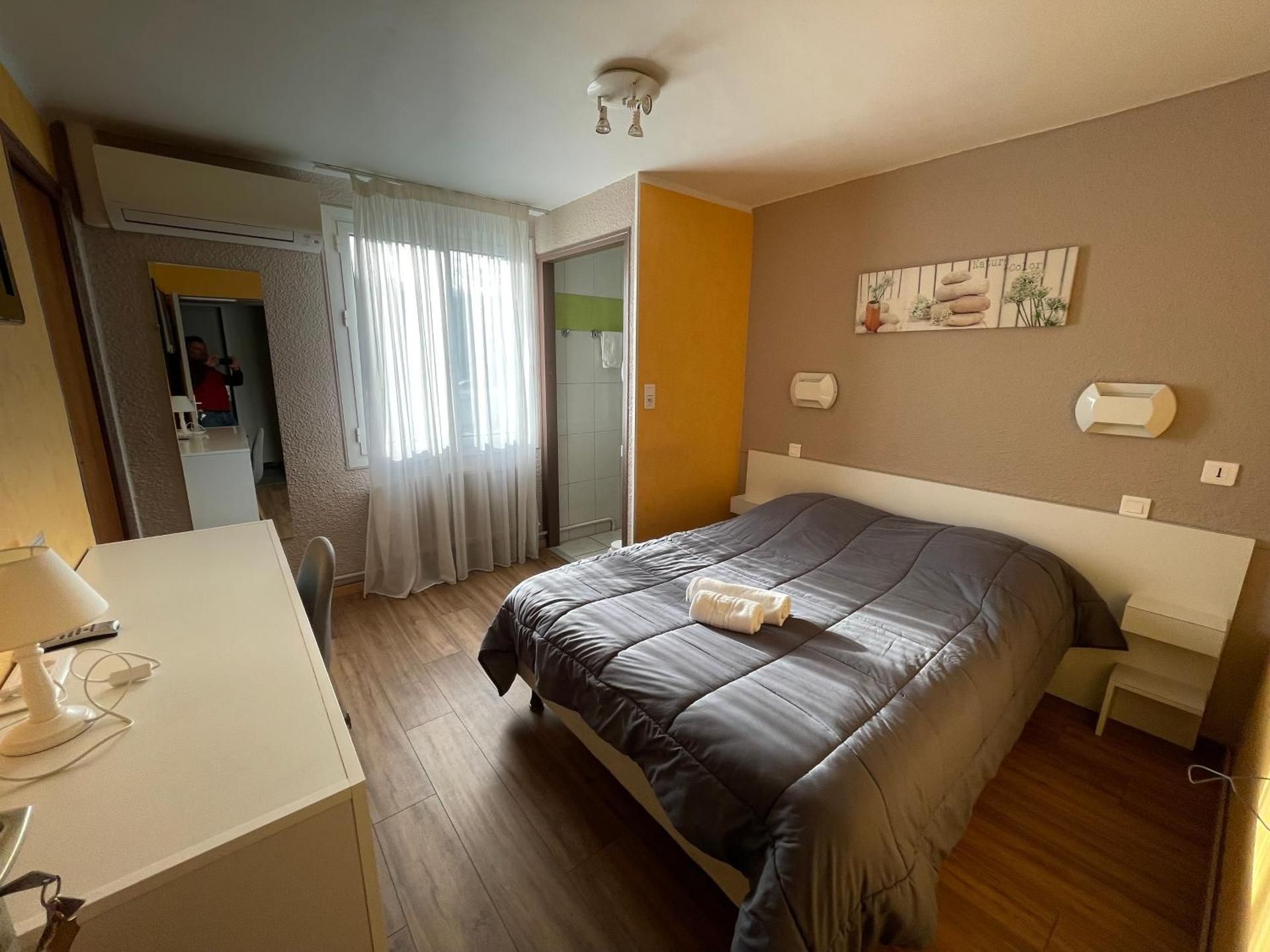 Superior Double Room with Air Conditioning