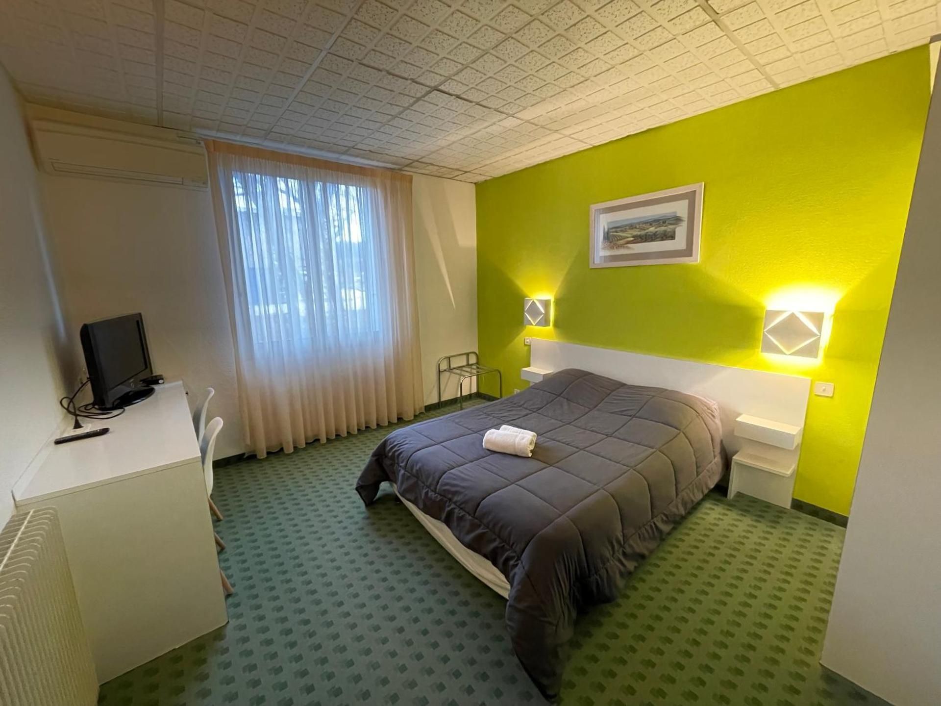 Superior Double Room with Air Conditioning