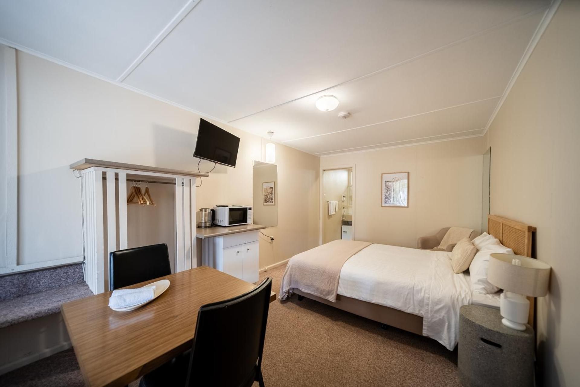 Queen Suite