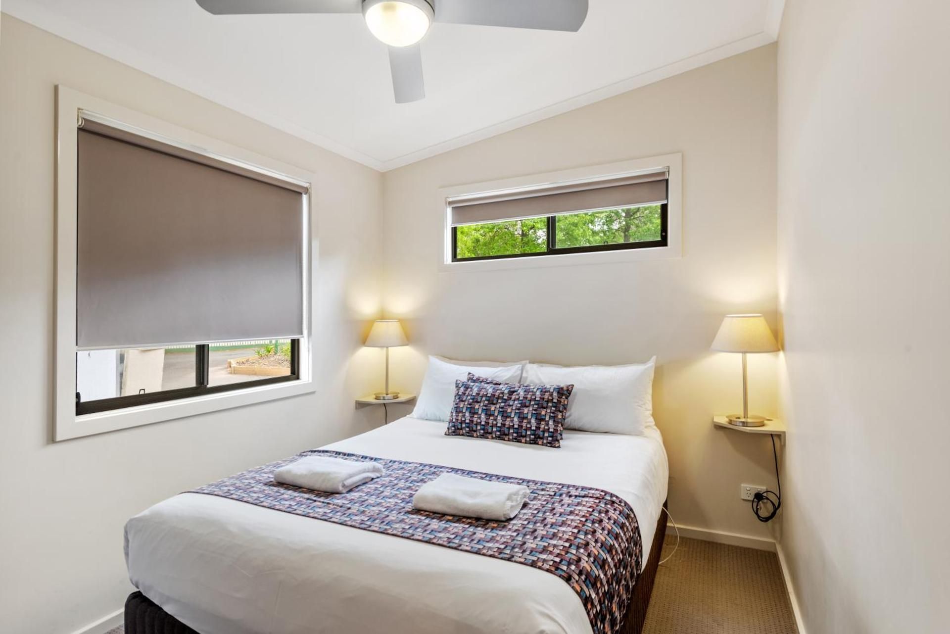 Deluxe 2 Bedroom Cabin - Sleeps 6