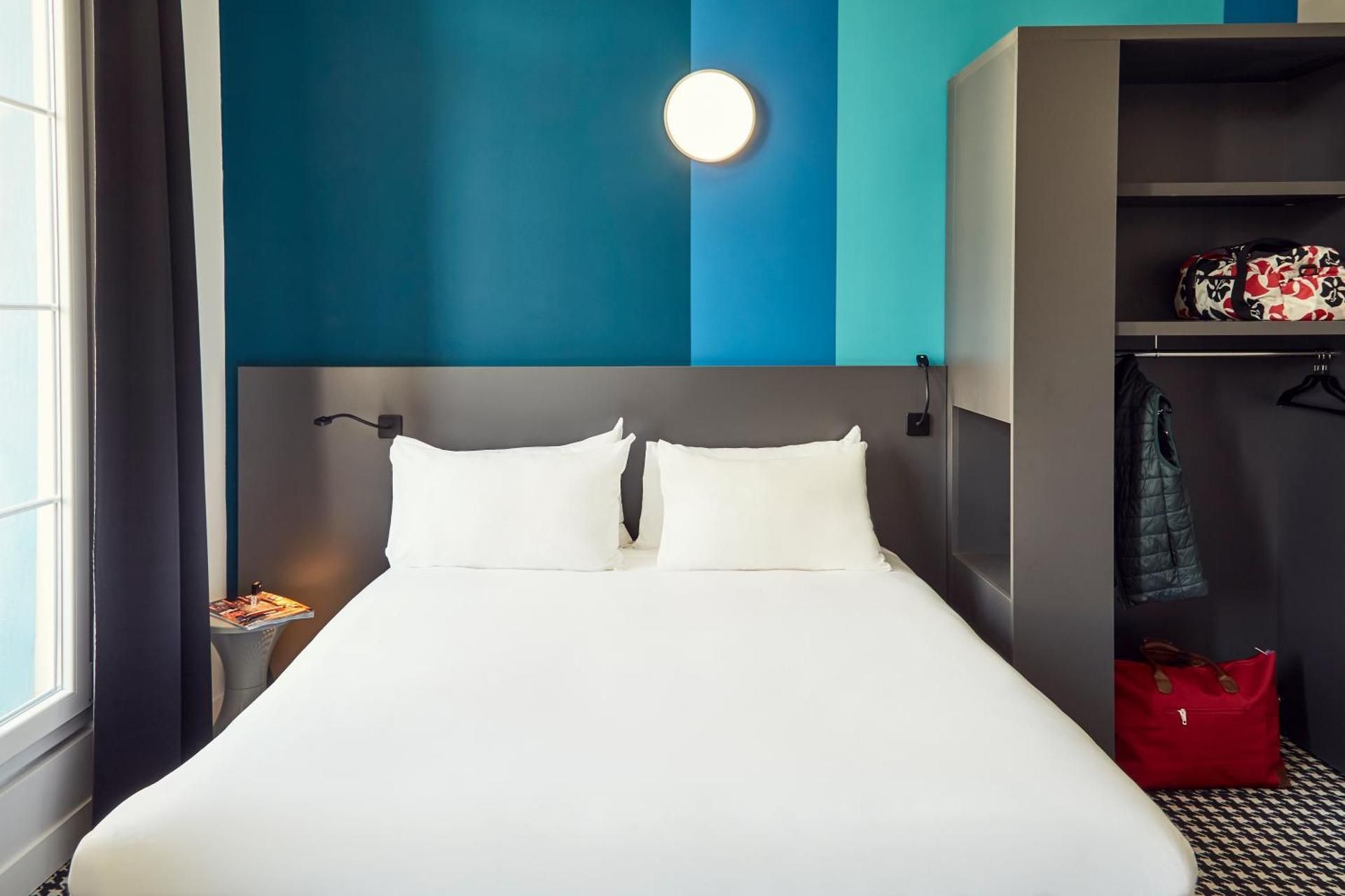 ibis Styles Marseille Vieux-Port Standard Double Bed 2