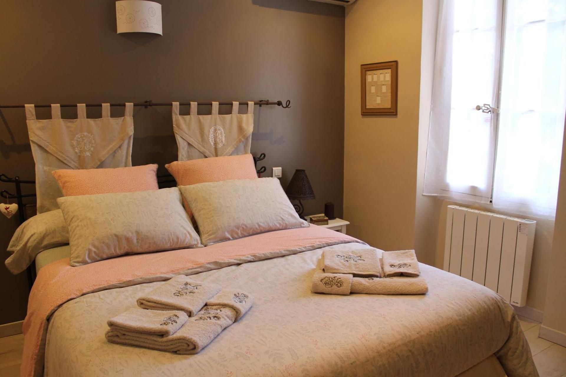 Lou Bastido Junior Suite with Garden View