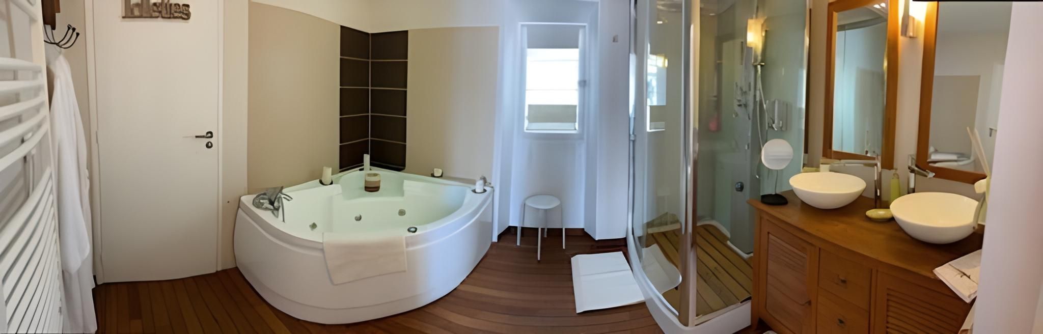 Lou Bastido Suite Junior-Suite-Salle de bain-Vue sur Jardin 3