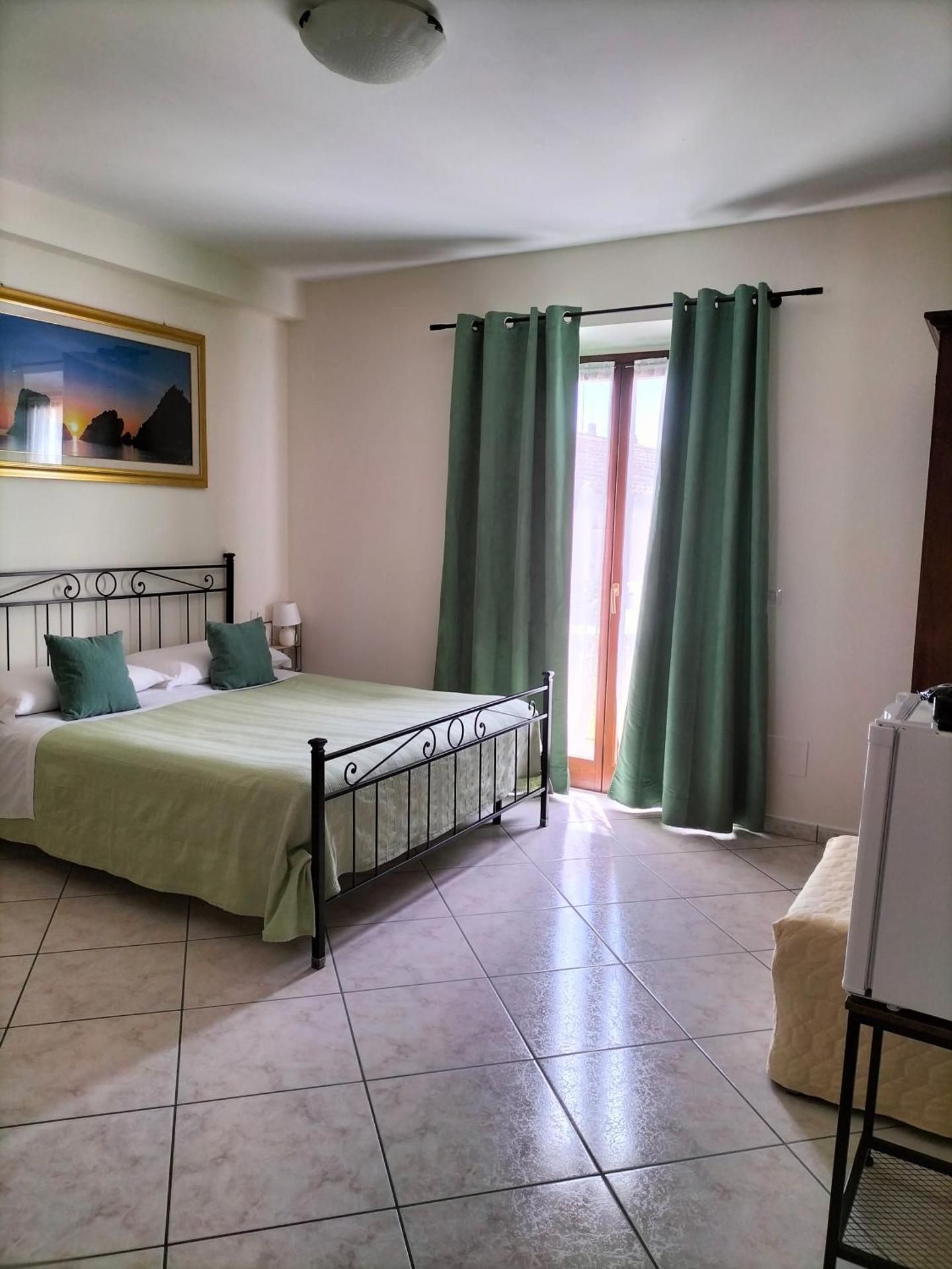 Triple Room with Terrace