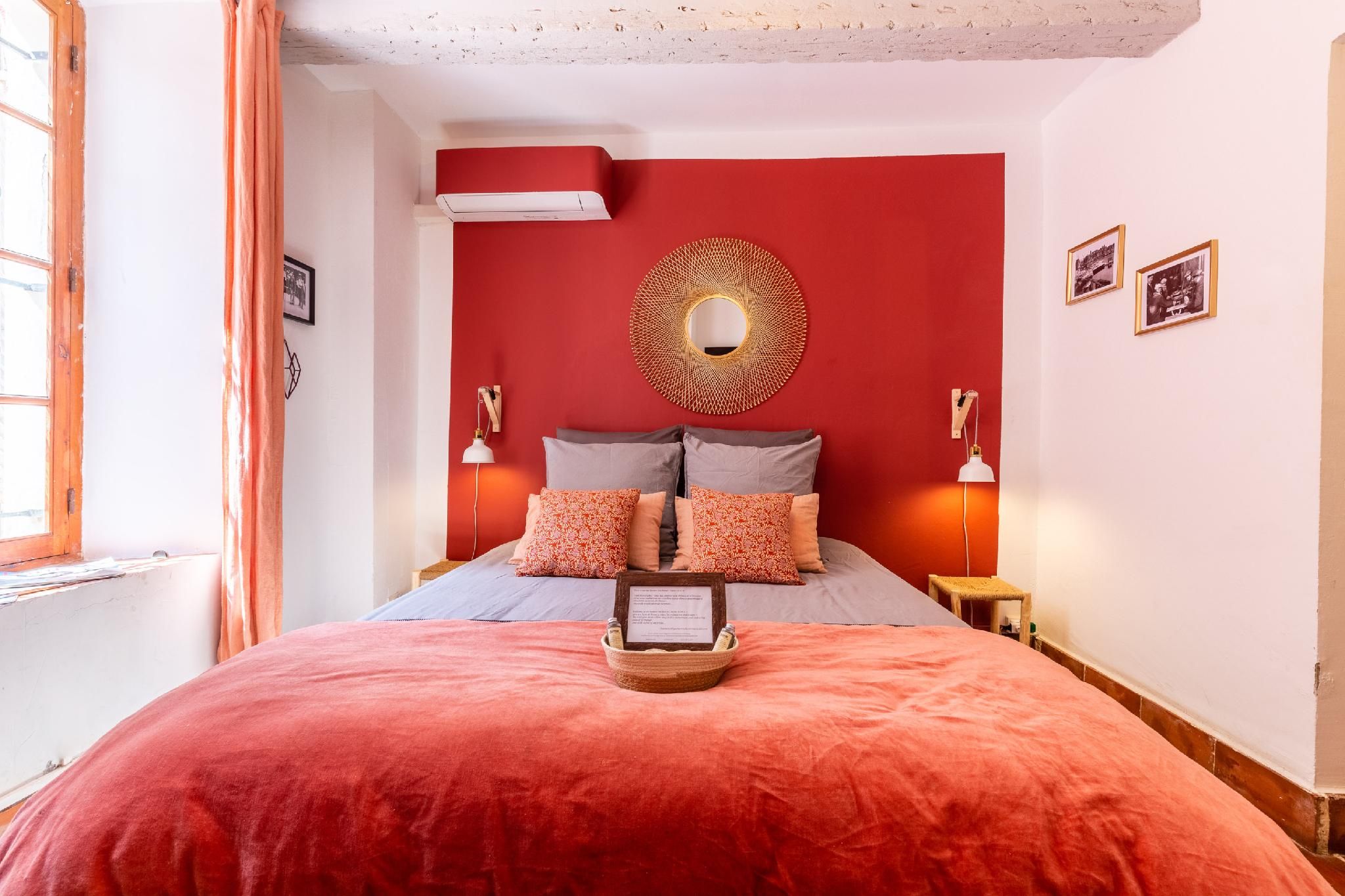 Suite-Supérieure-Salle de bain privée-Vue sur Jardin-Suite RDC