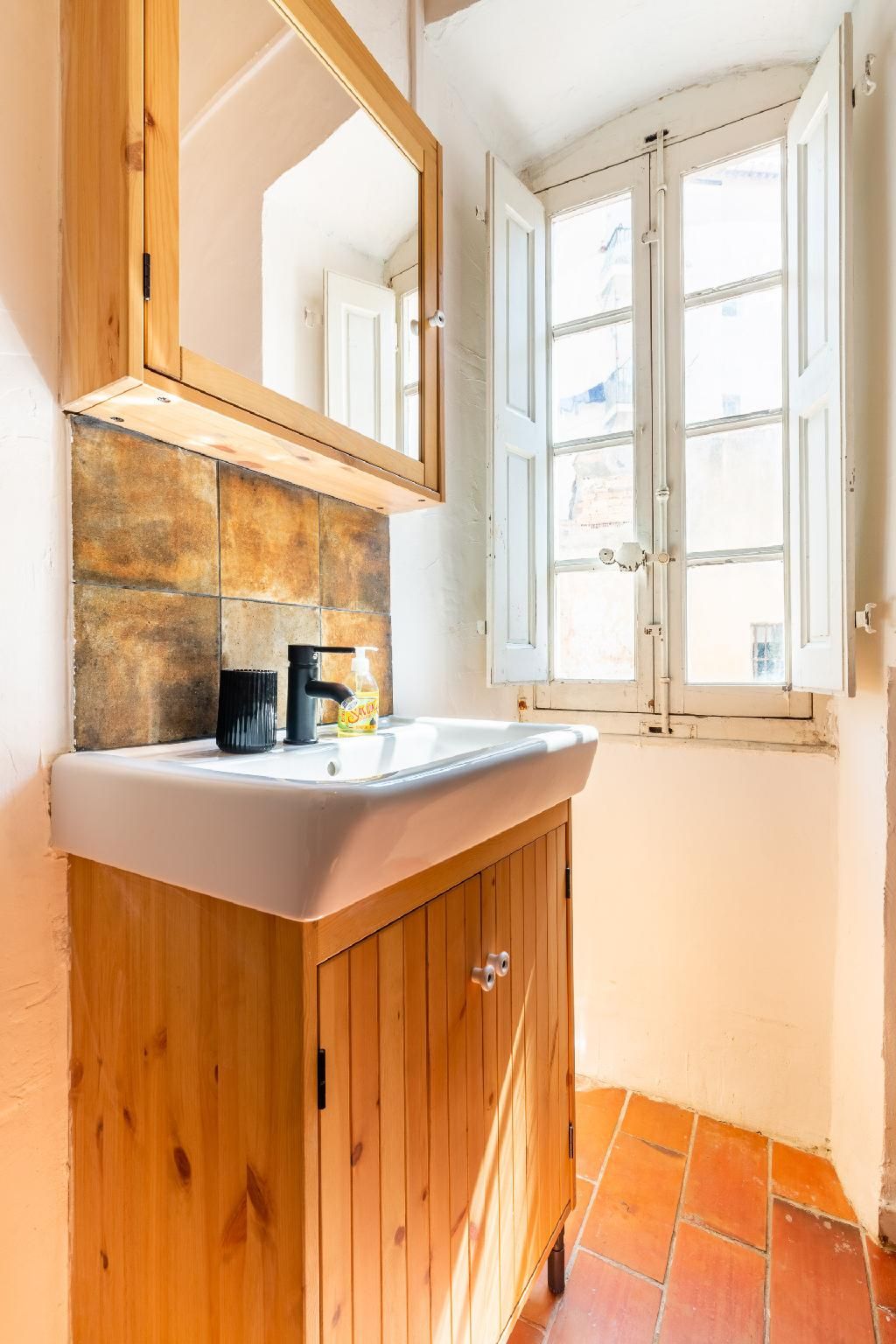 Suite-Supérieure-Salle de bain privée-Vue sur Jardin-Suite Etage 1