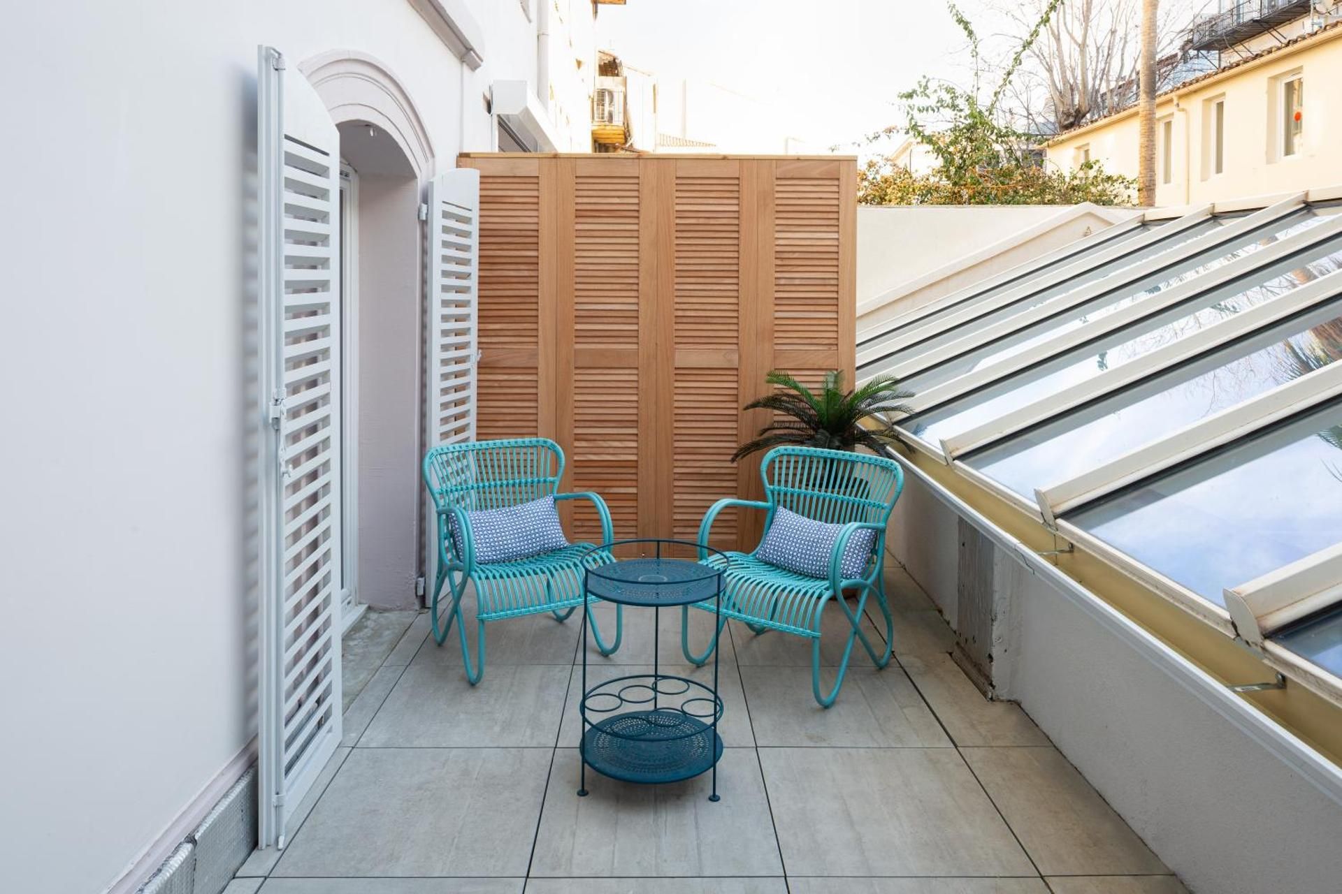 Comfort Apartment with Terrace (2-4 Adults)