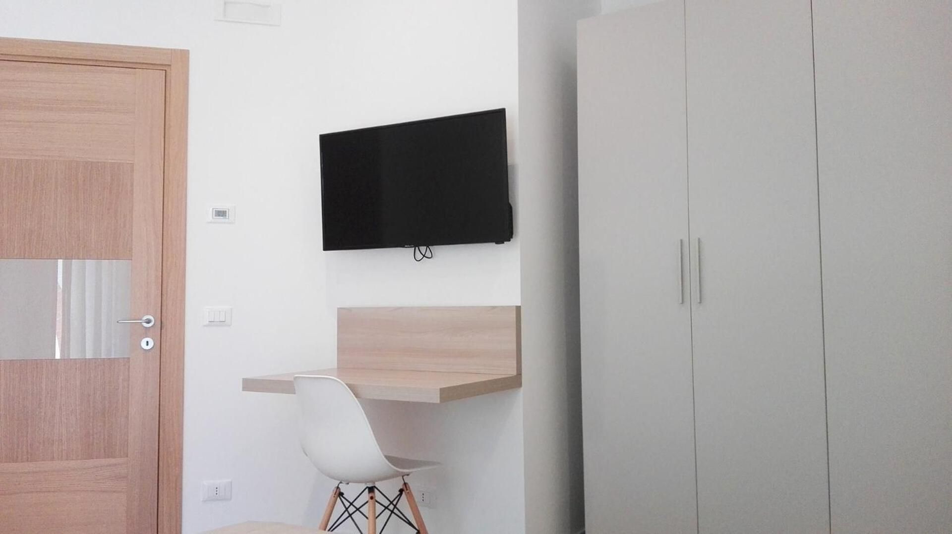 Single Room with Private External Bathroom