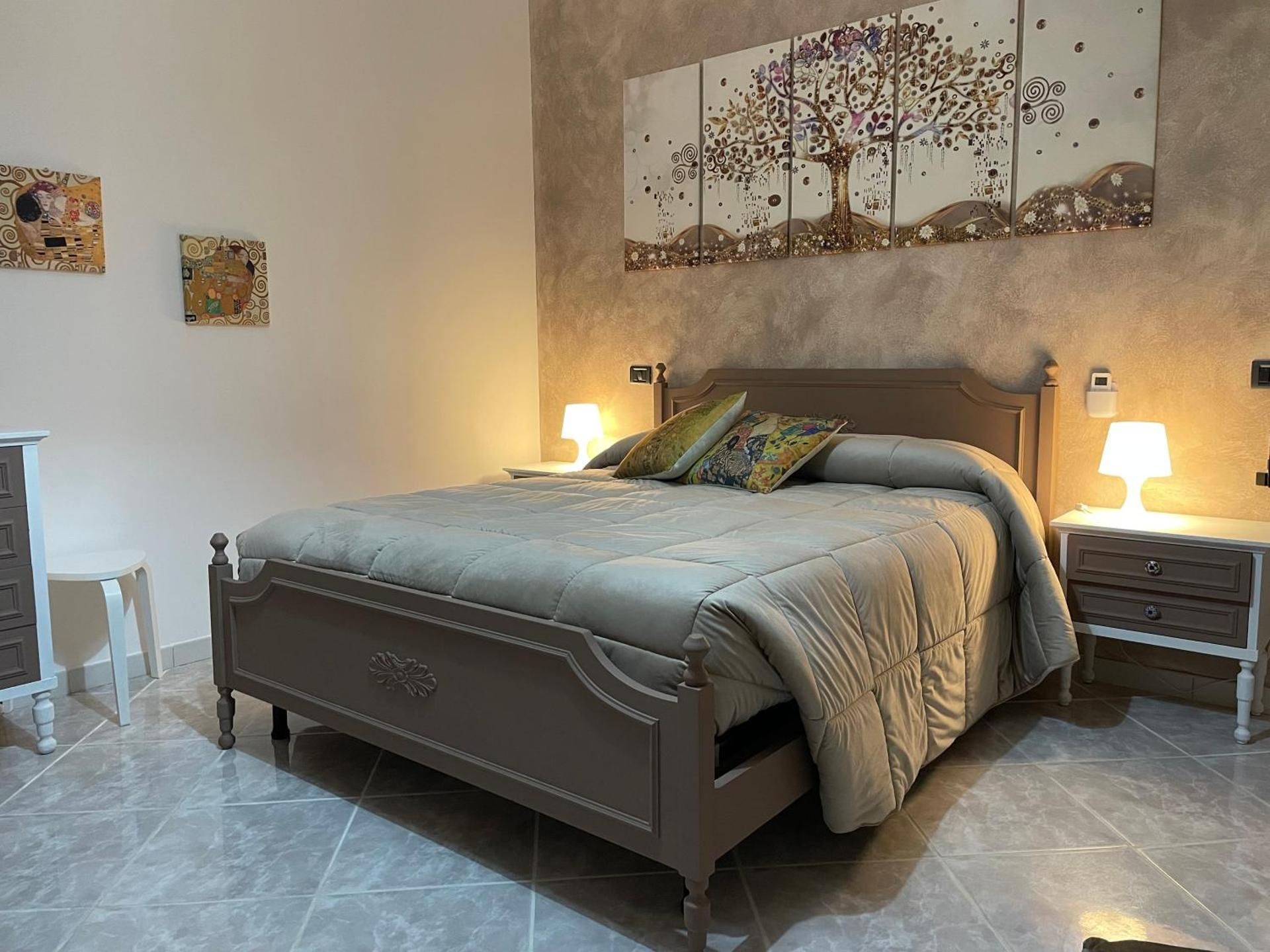 Quadruple Room with Private Bathroom