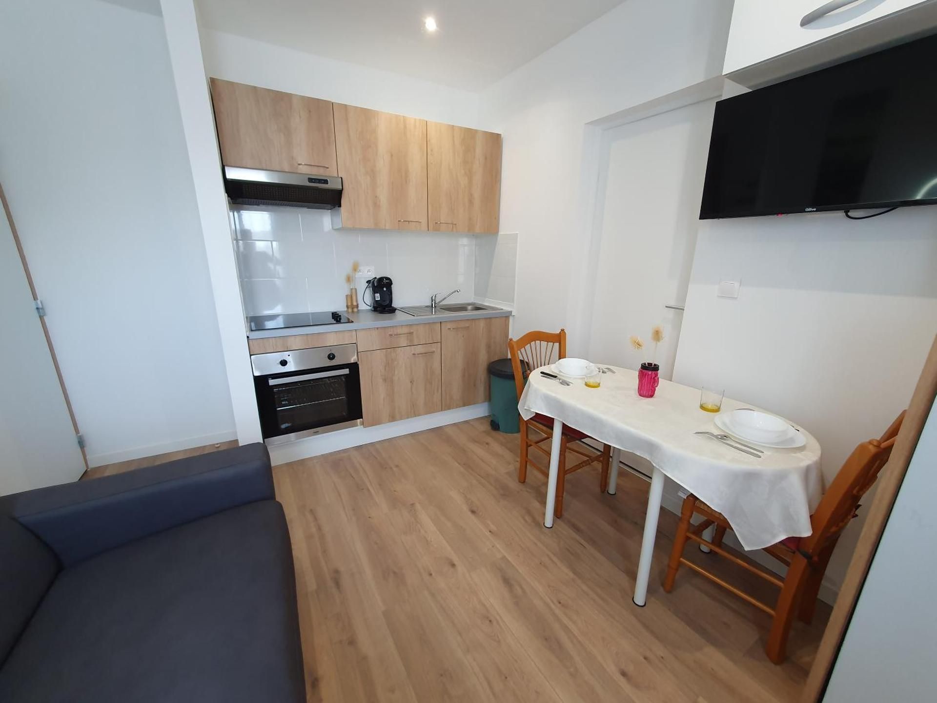 One-Bedroom Apartment