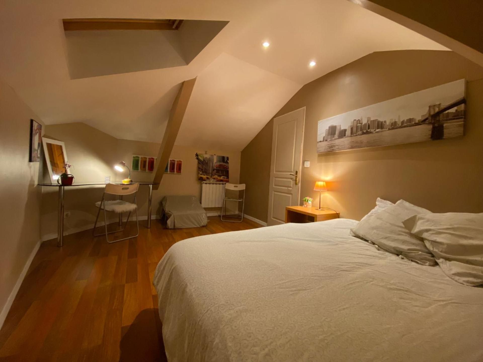 Double Room with Shared Bathroom