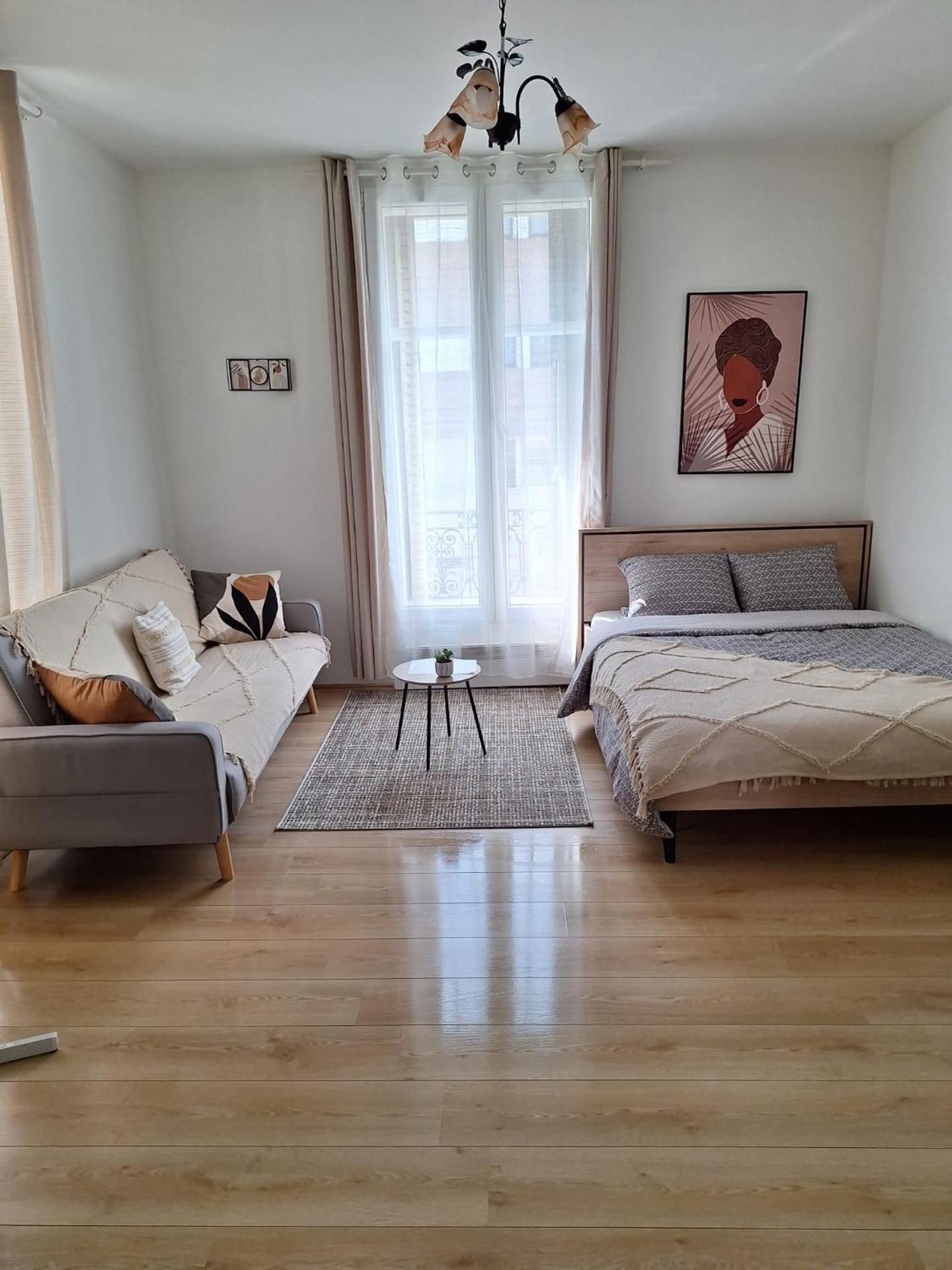 One-Bedroom Apartment