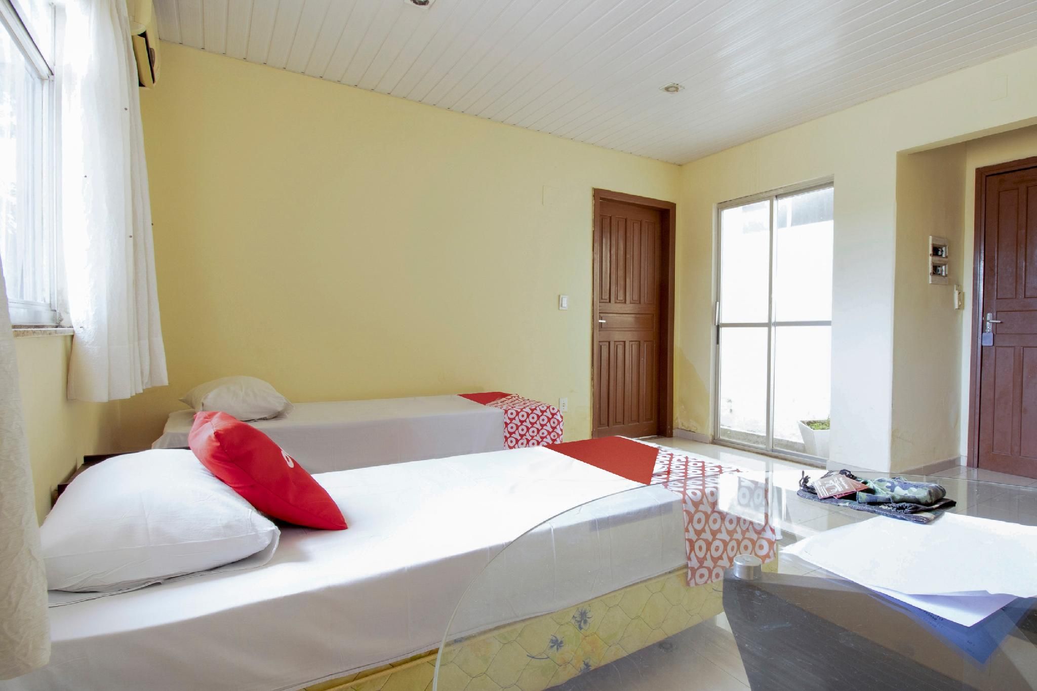 Superior Quadruple Room (1 Double Bed + 2 Single Beds)