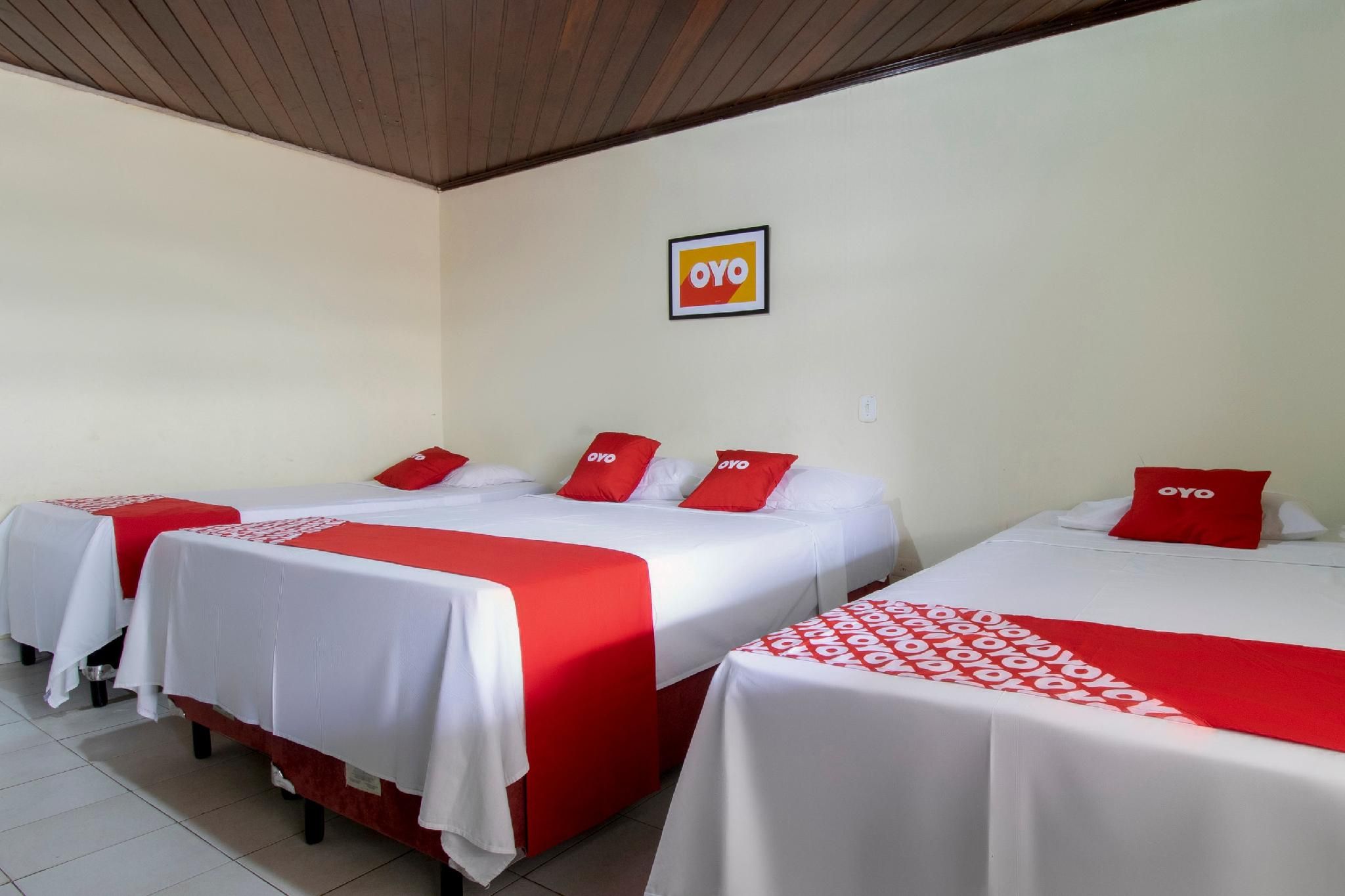 Quadruple Room (1 Double bed + 2 Single beds)