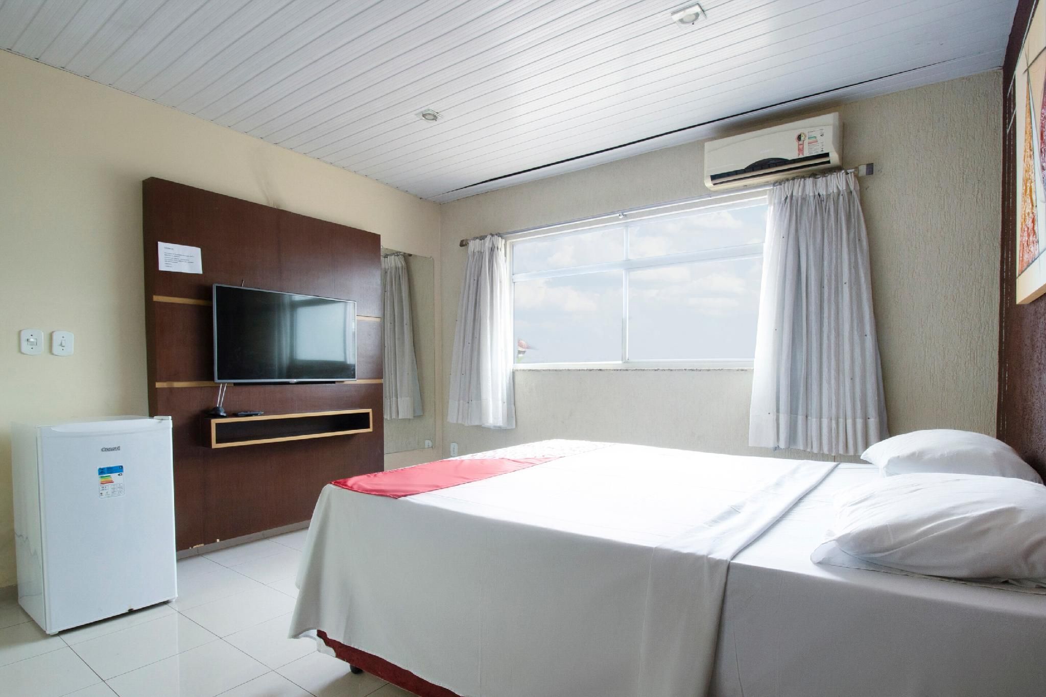 Superior Quadruple Room (1 Double Bed + 2 Single Beds)