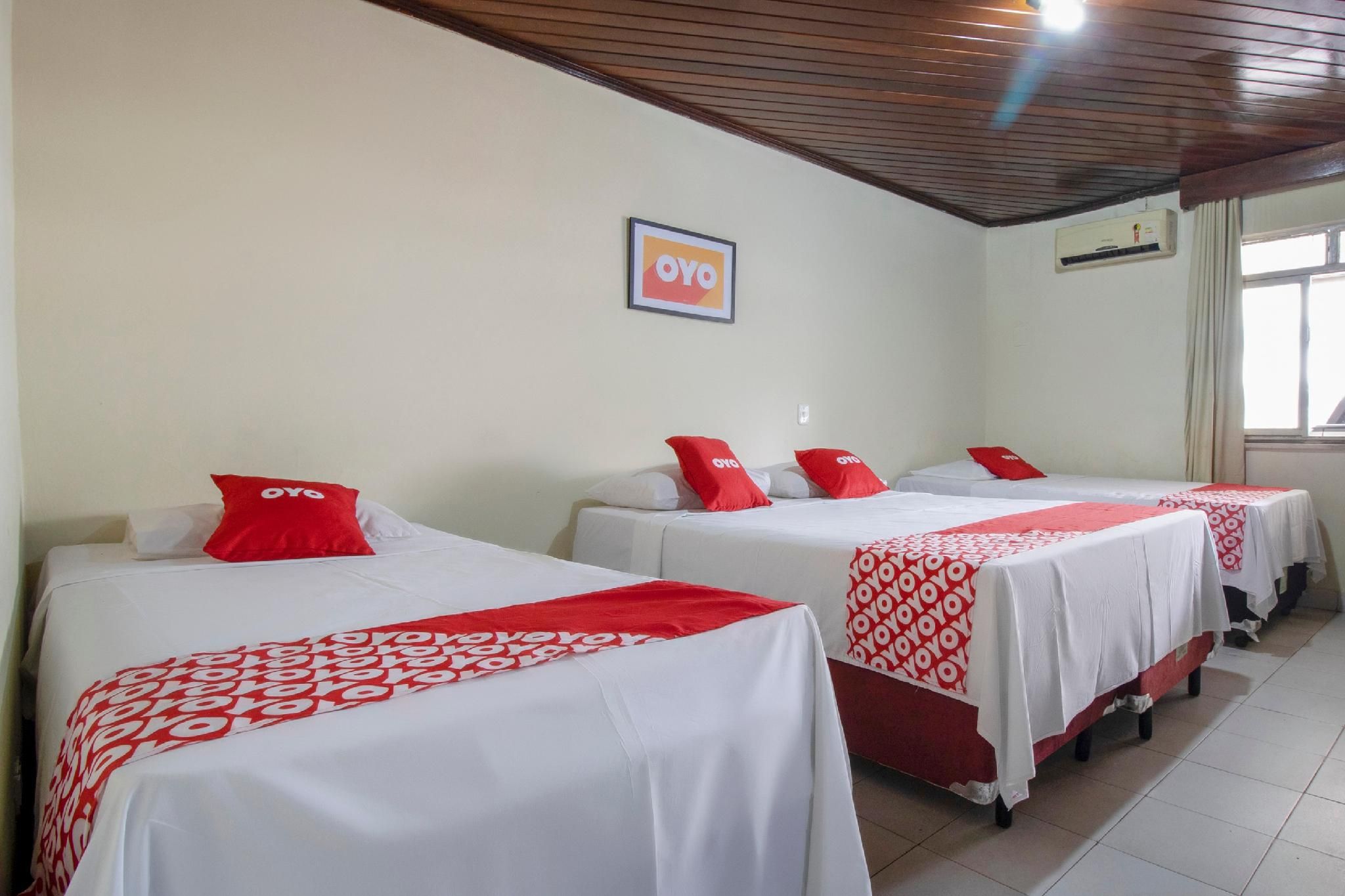 Quadruple Room (1 Double bed + 2 Single beds)