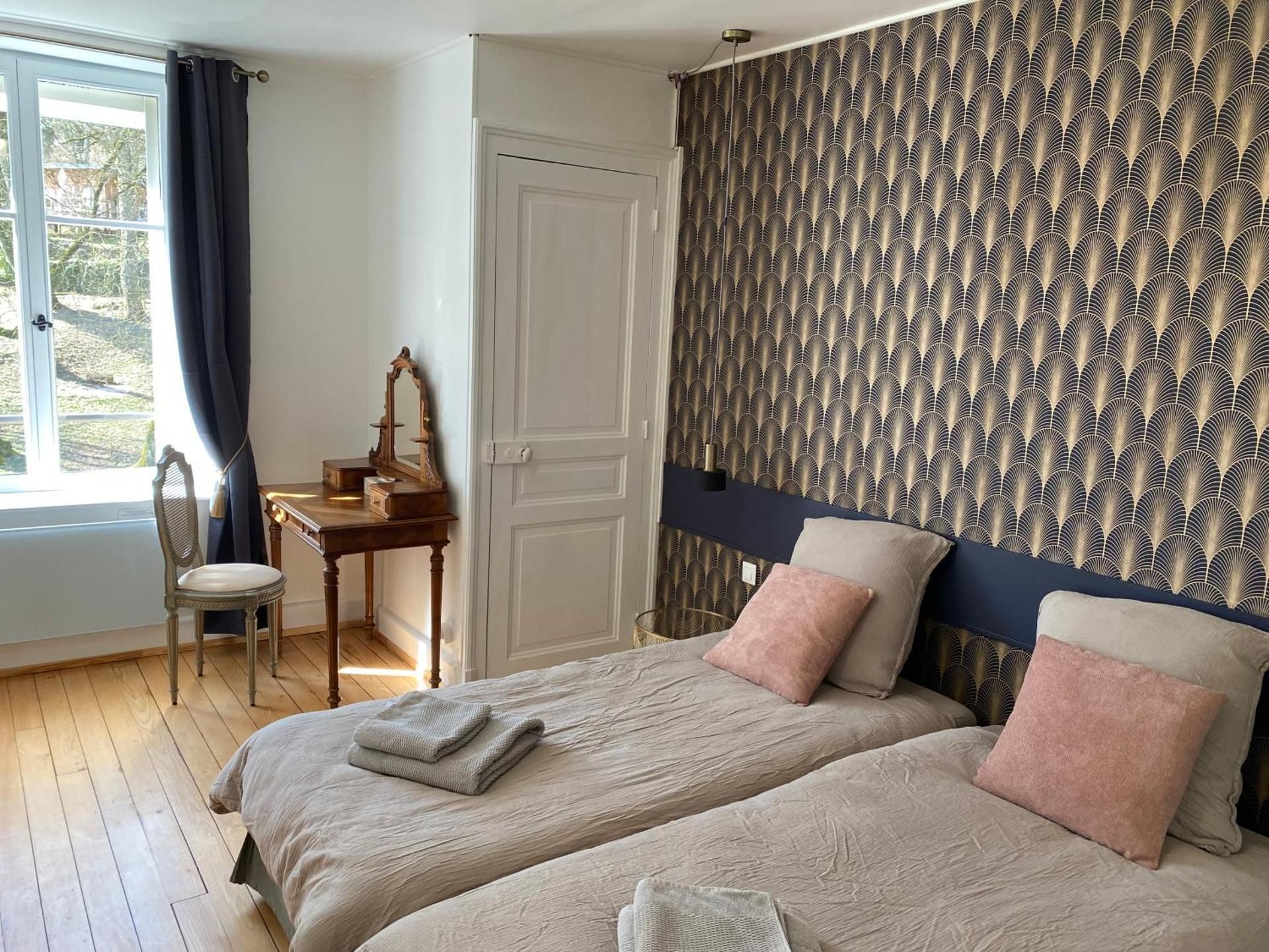 Large Double Room