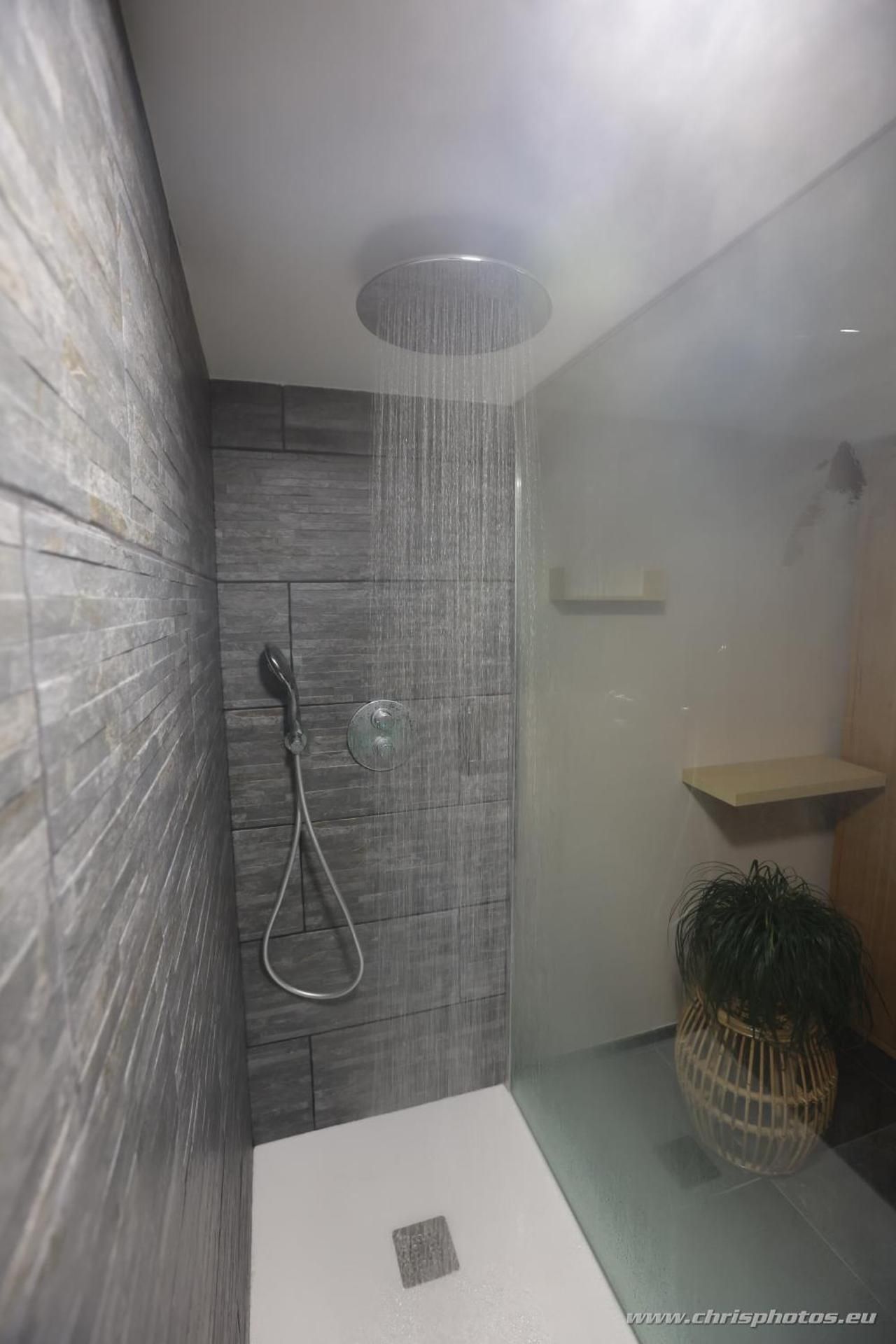 King Room with Spa Bath