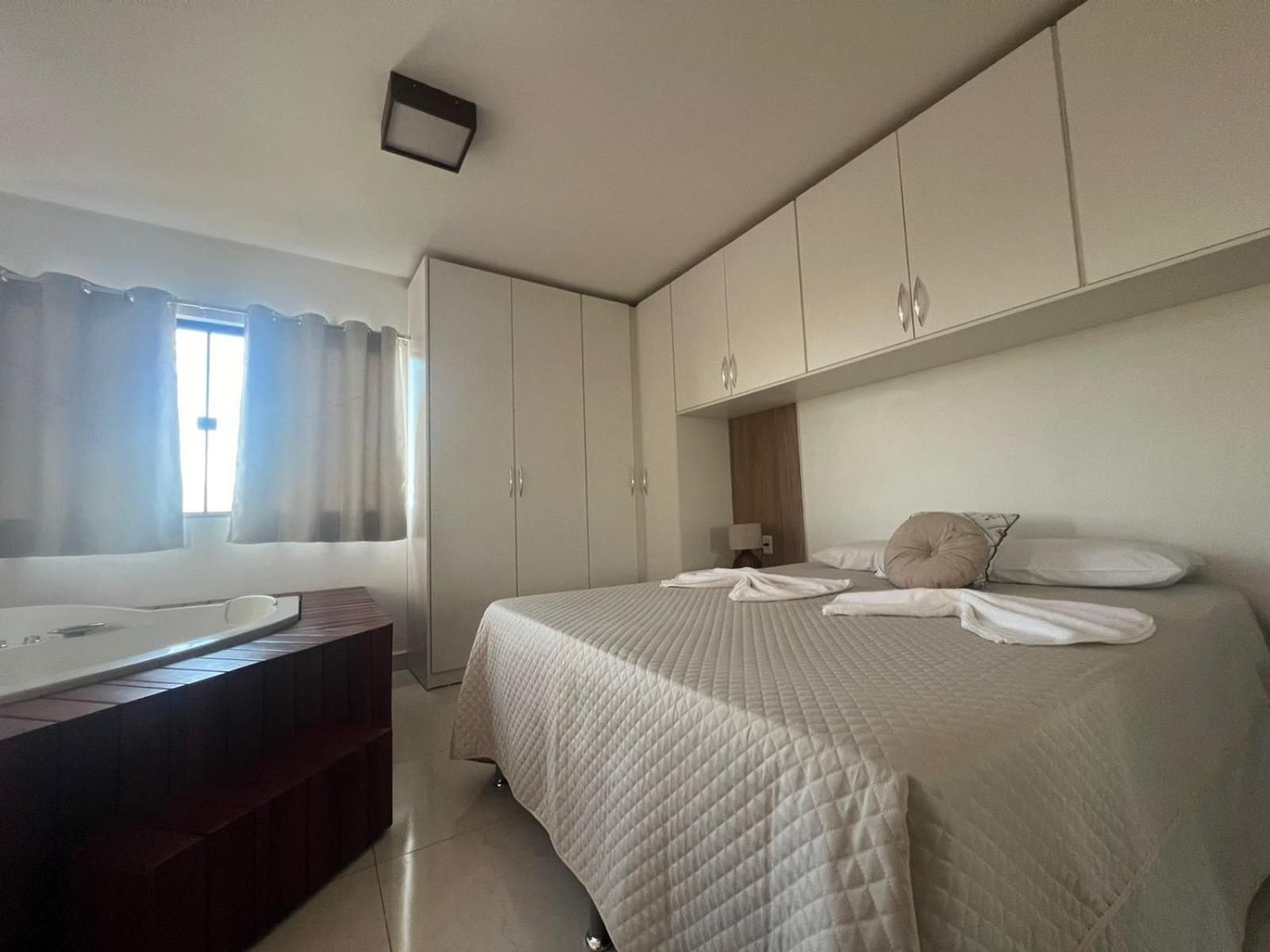Queen Room with Spa Bath