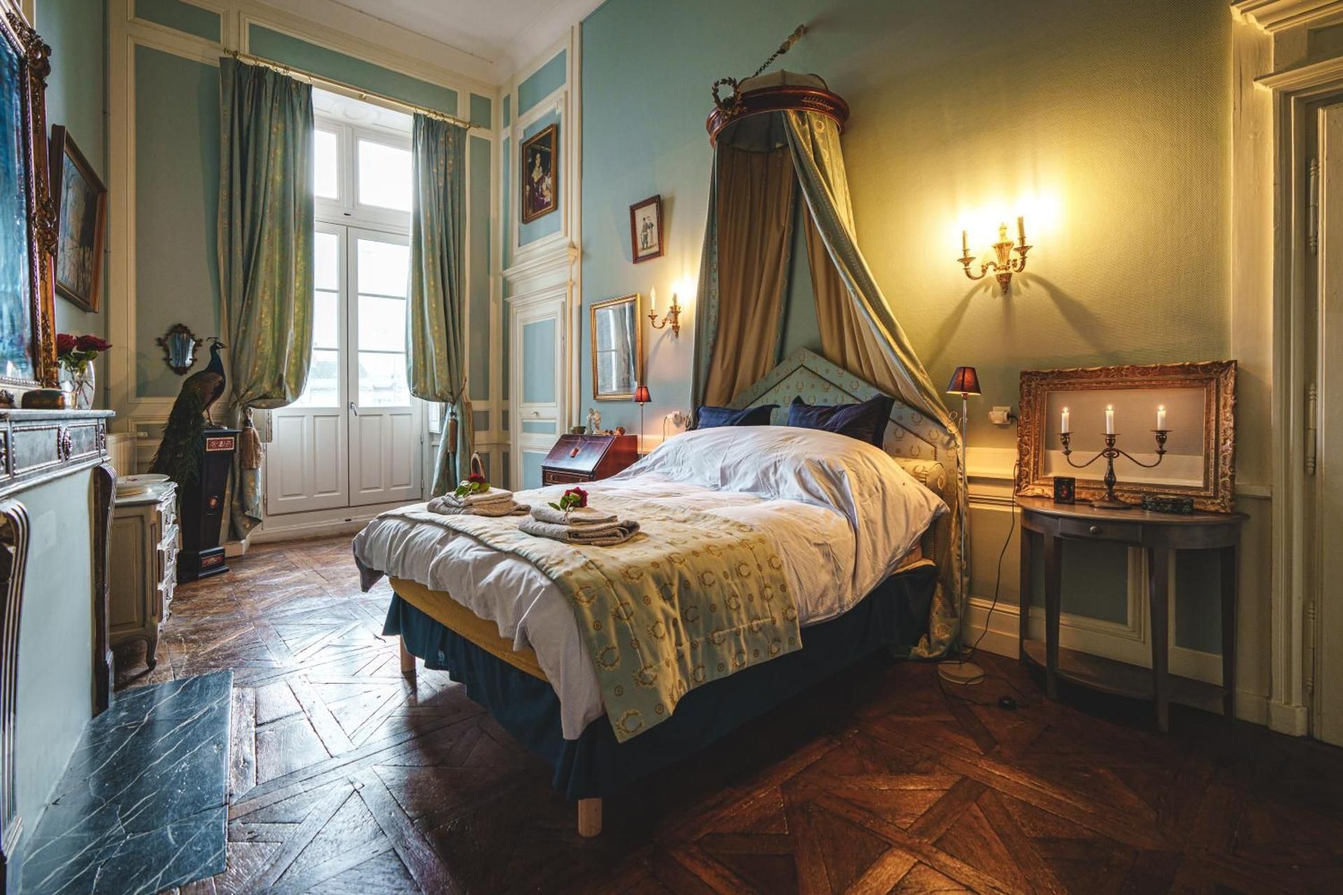 Two-Bedroom Deluxe Apartment