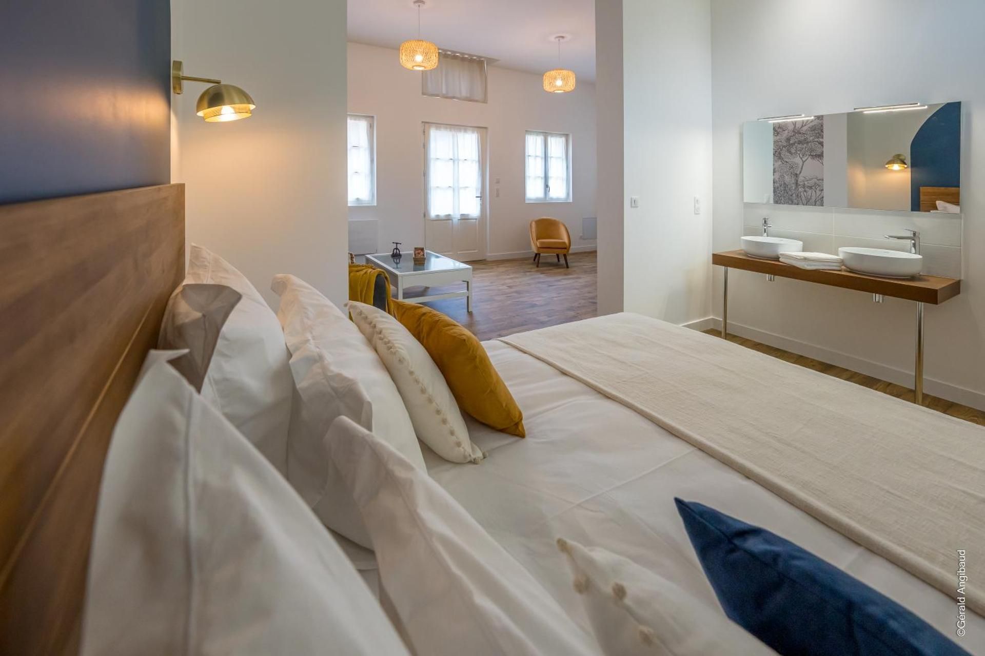 Deluxe King Room