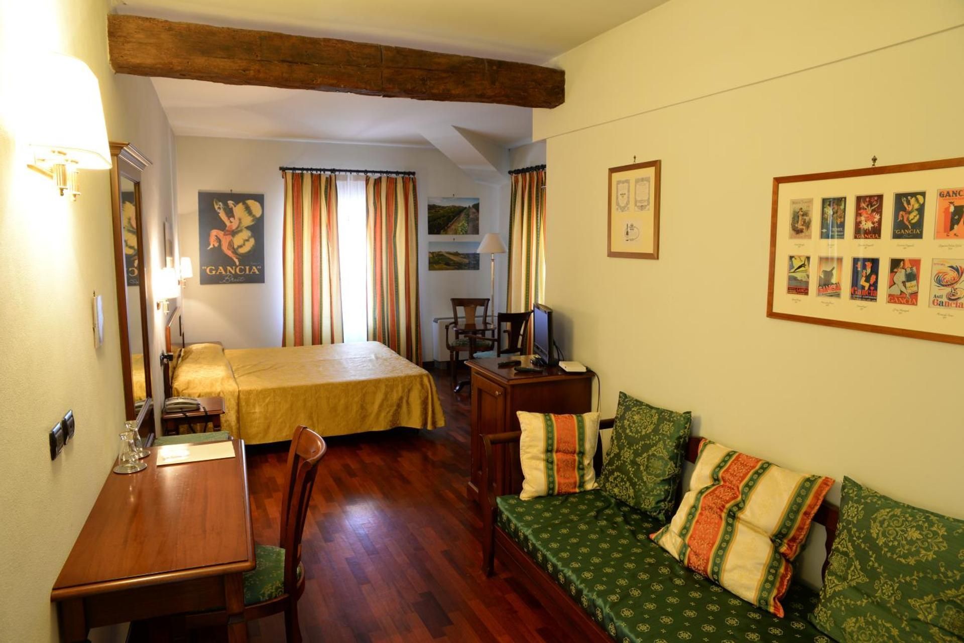 Villa Chiara Hotel Triple Room