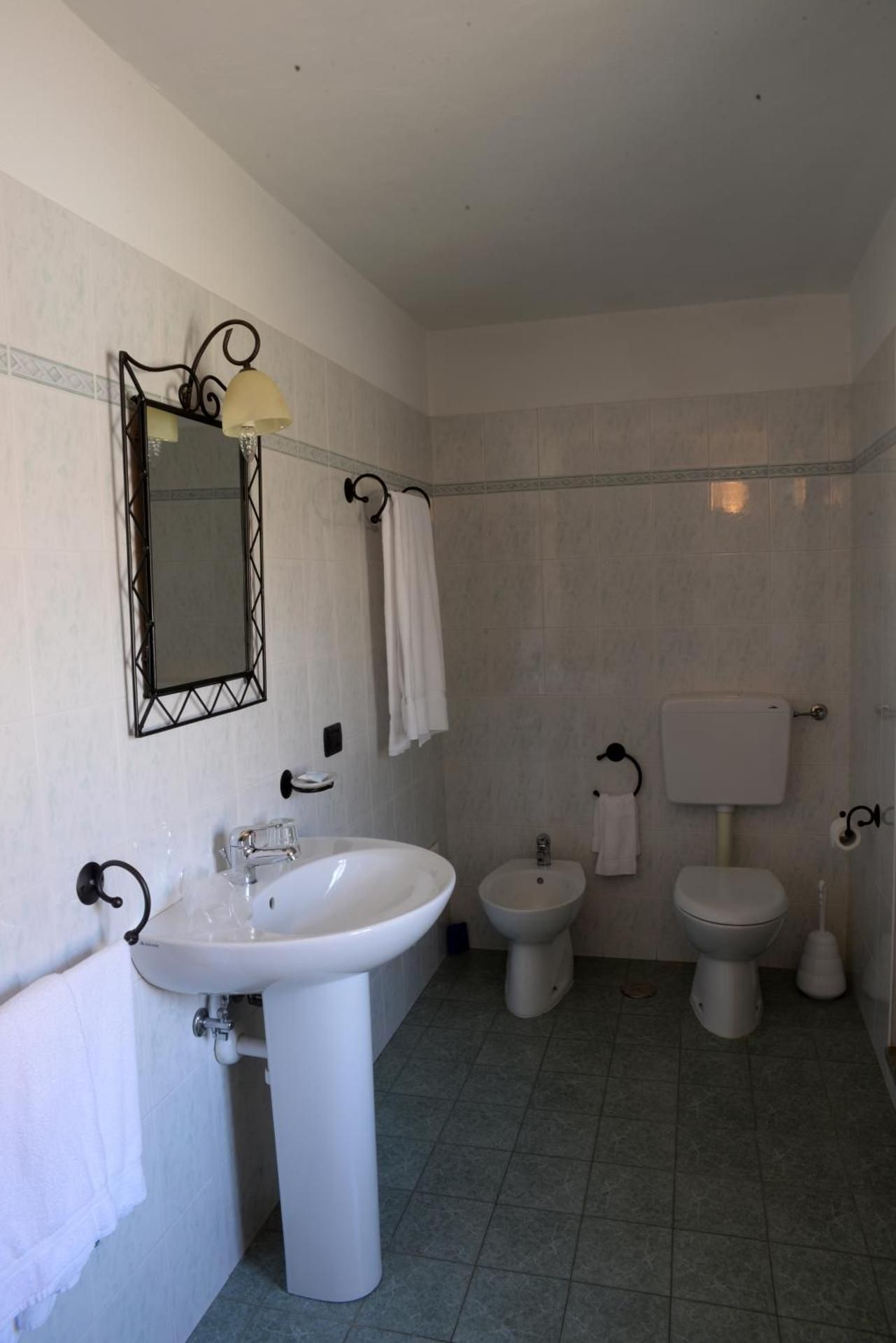 Villa Chiara Hotel Standard Double Room 3