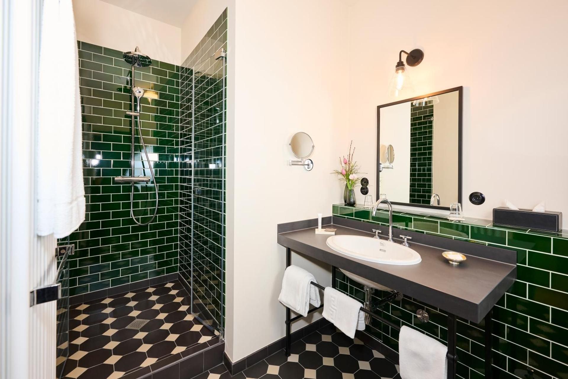 Winzerhof Ross & Rose Standard Double Room 3