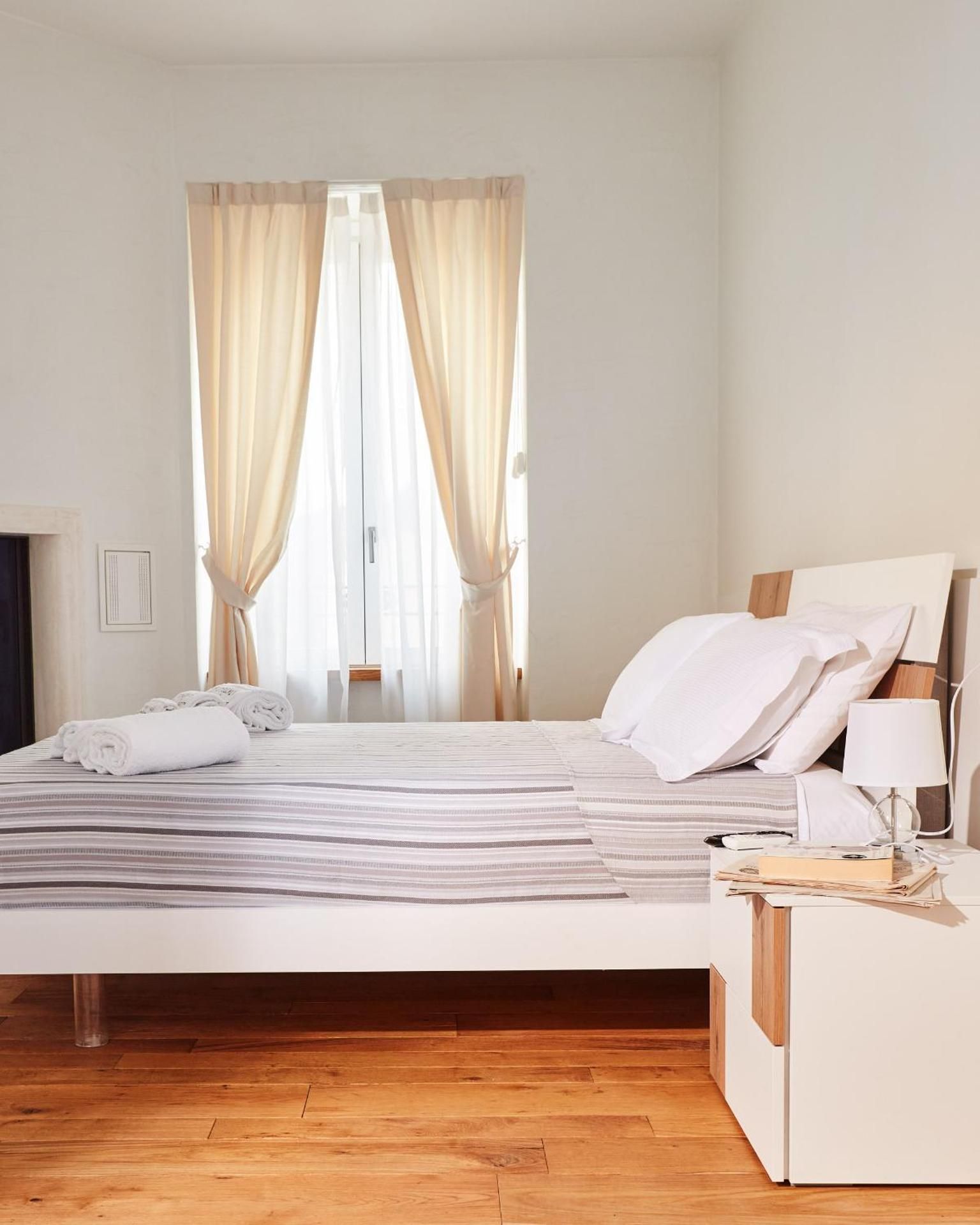 Deluxe Double Room (2 Adults + 1 Child)
