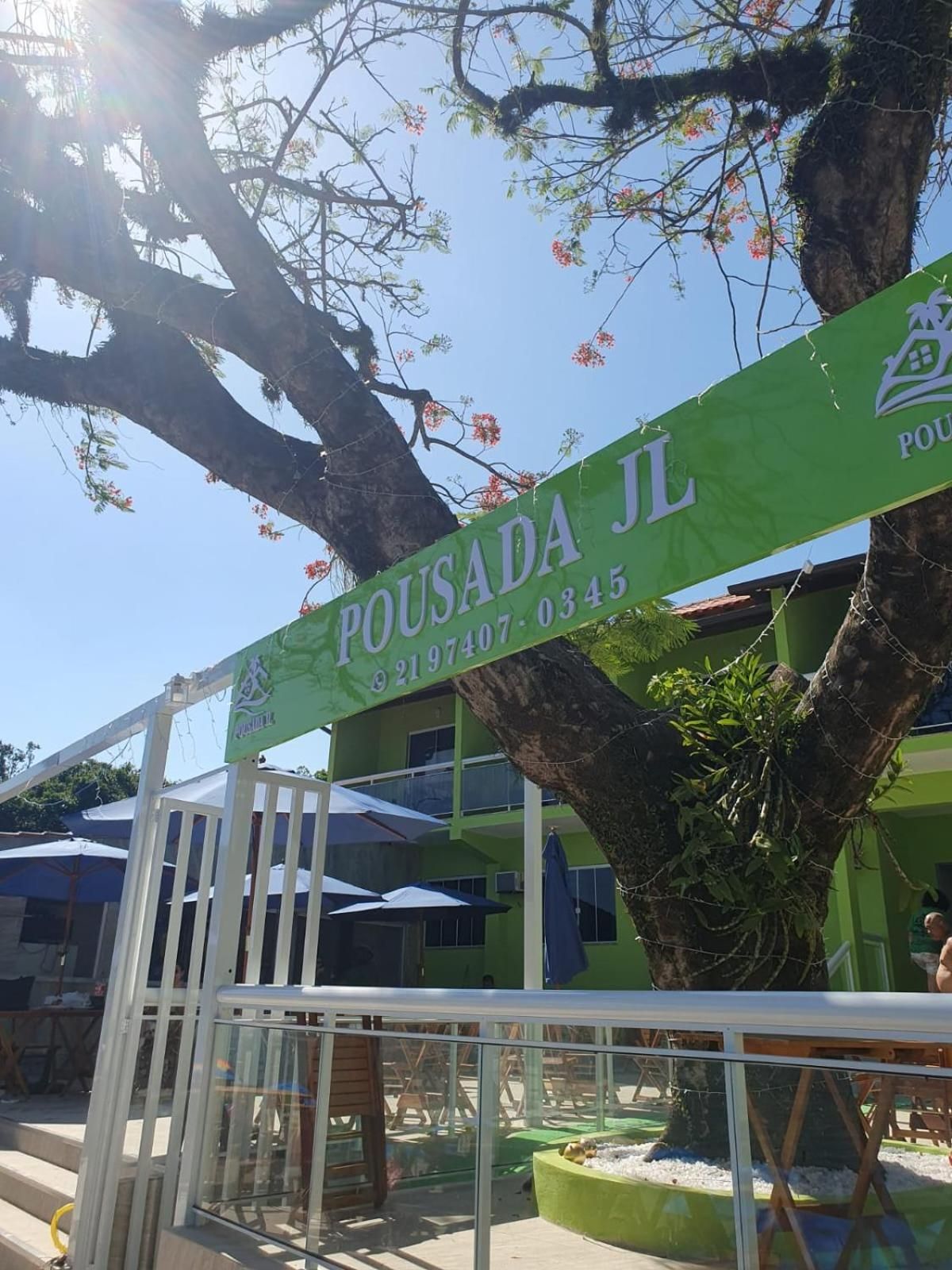Pousada J L
