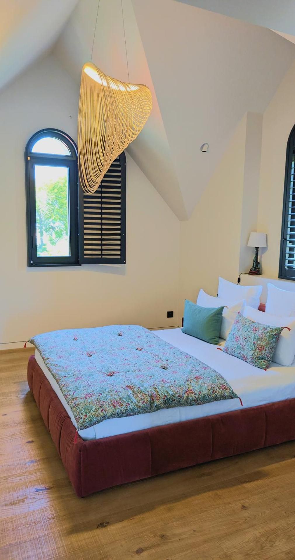Deluxe Double Room with Side Sea View