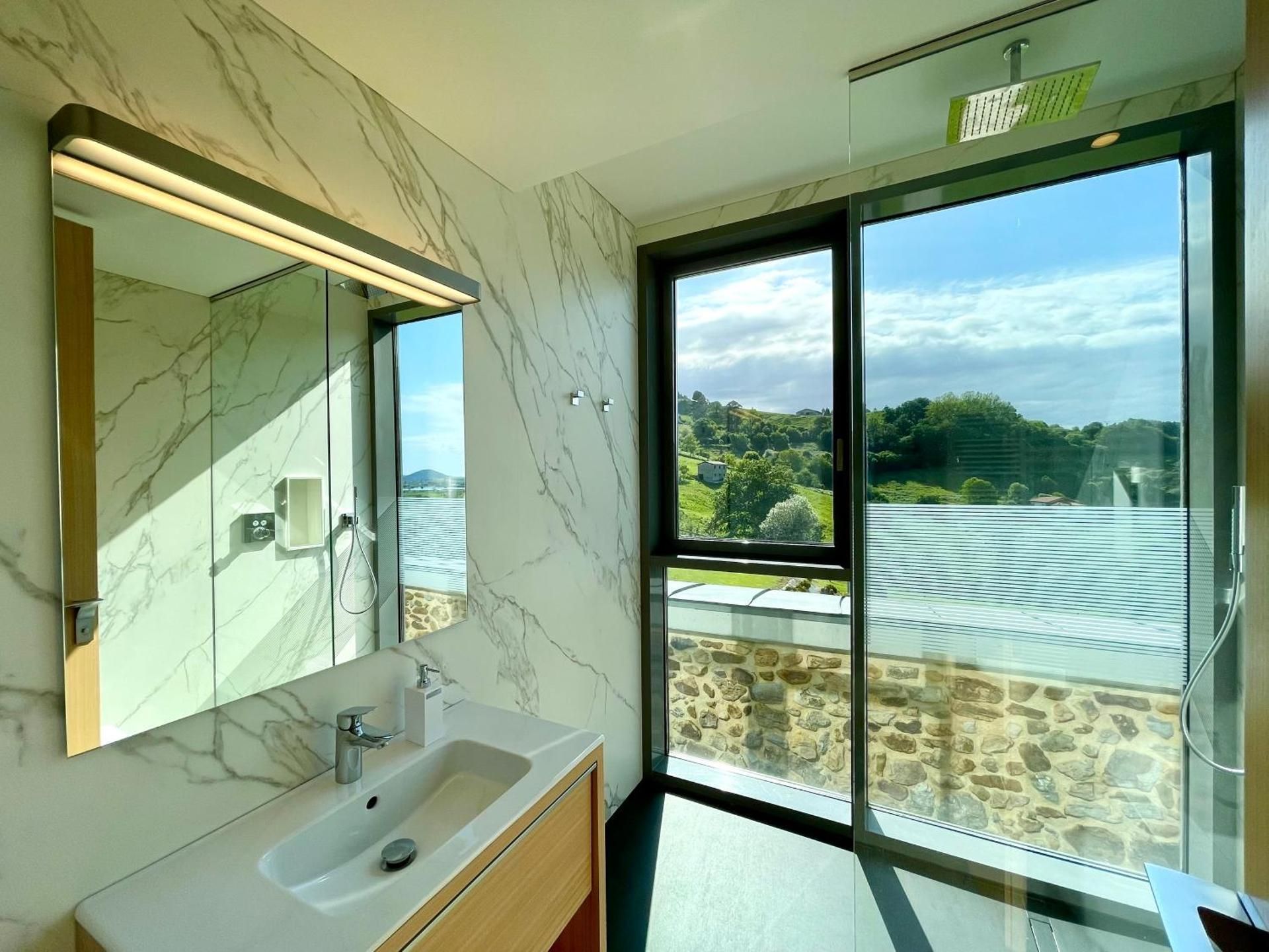 Suite with River View