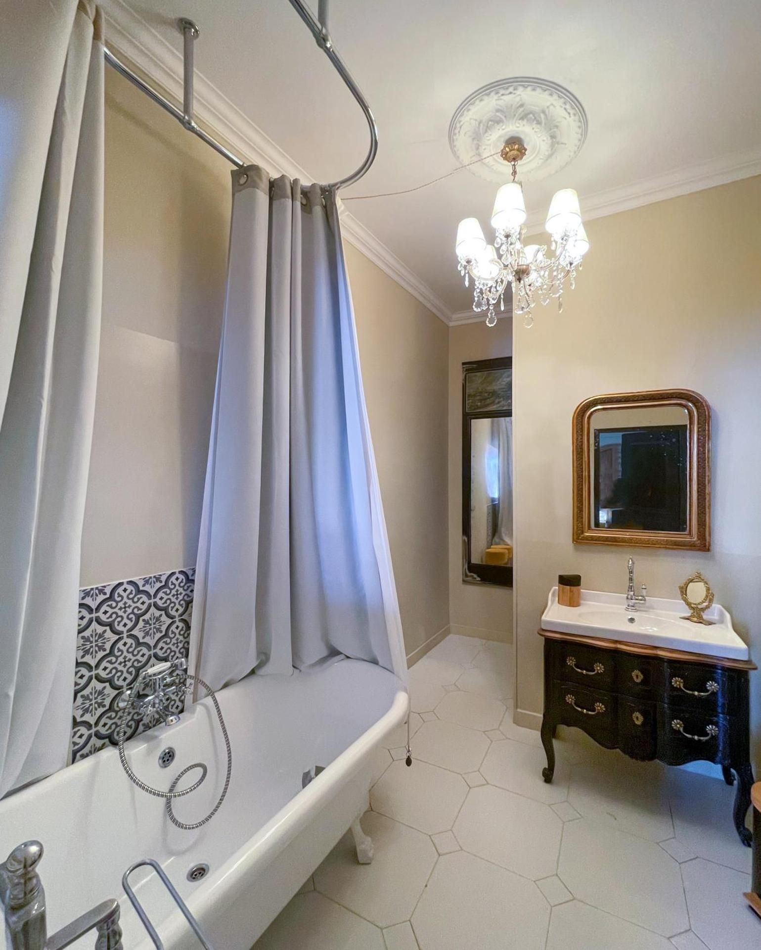 Deluxe Double Room with Bath