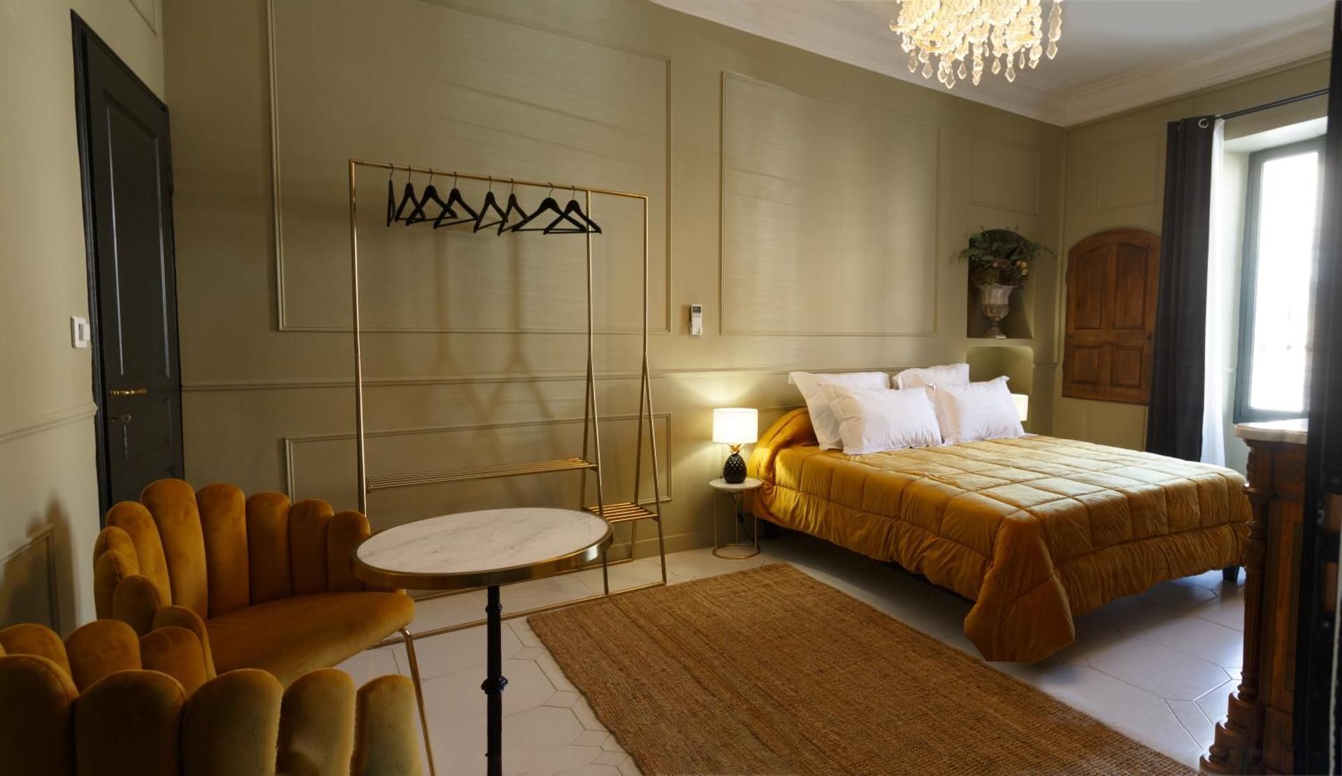 Deluxe Double Room with Bath