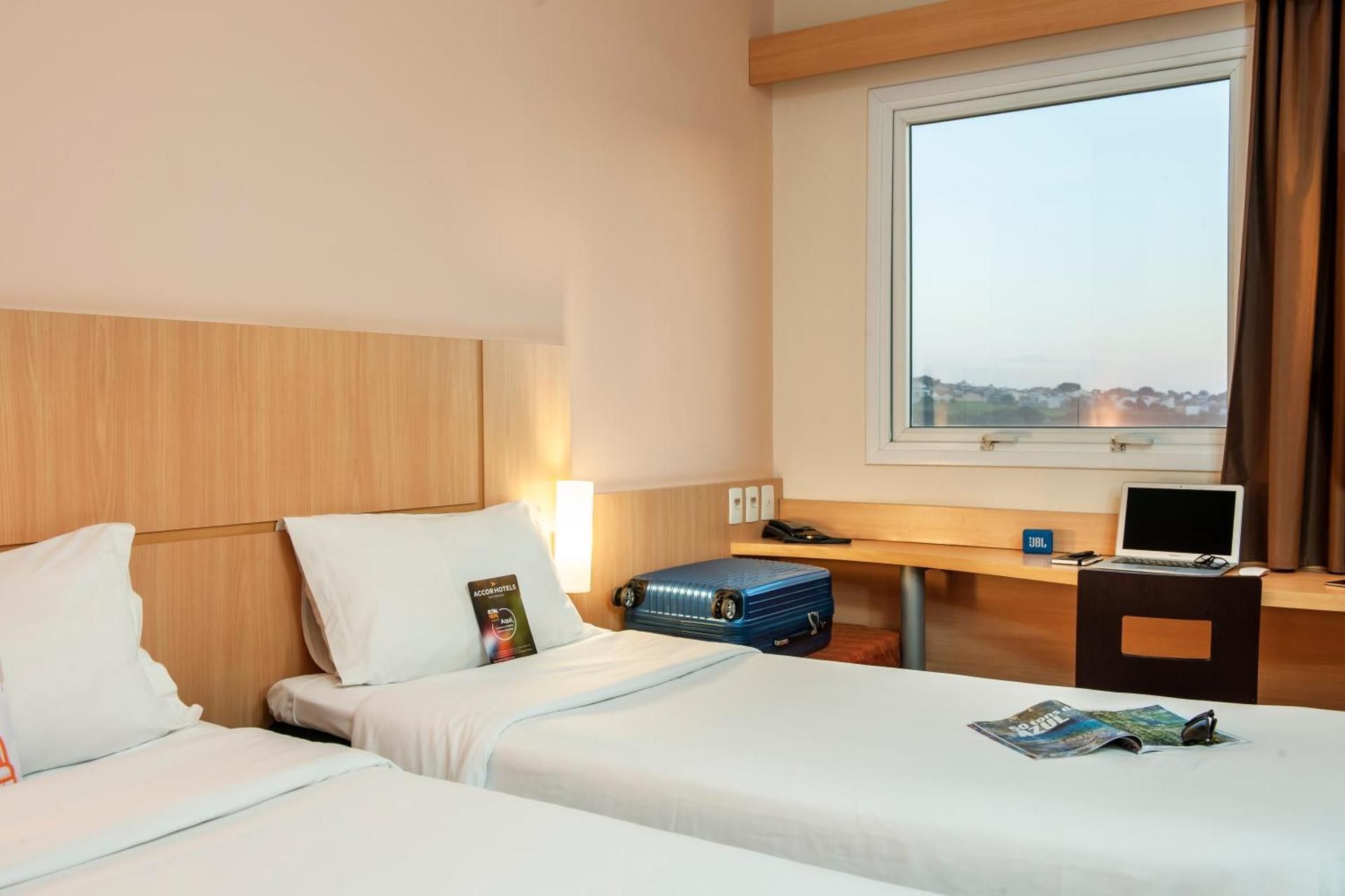 Standard Room with twin beds