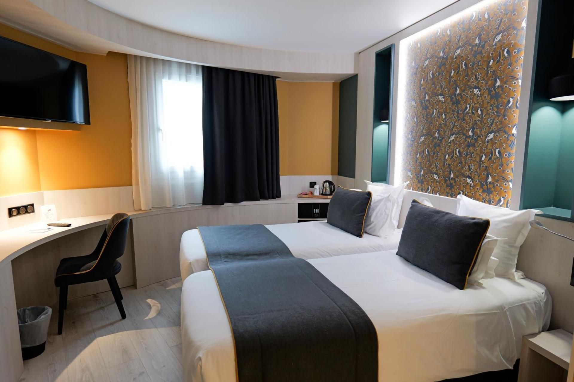 Superior Twin Room
